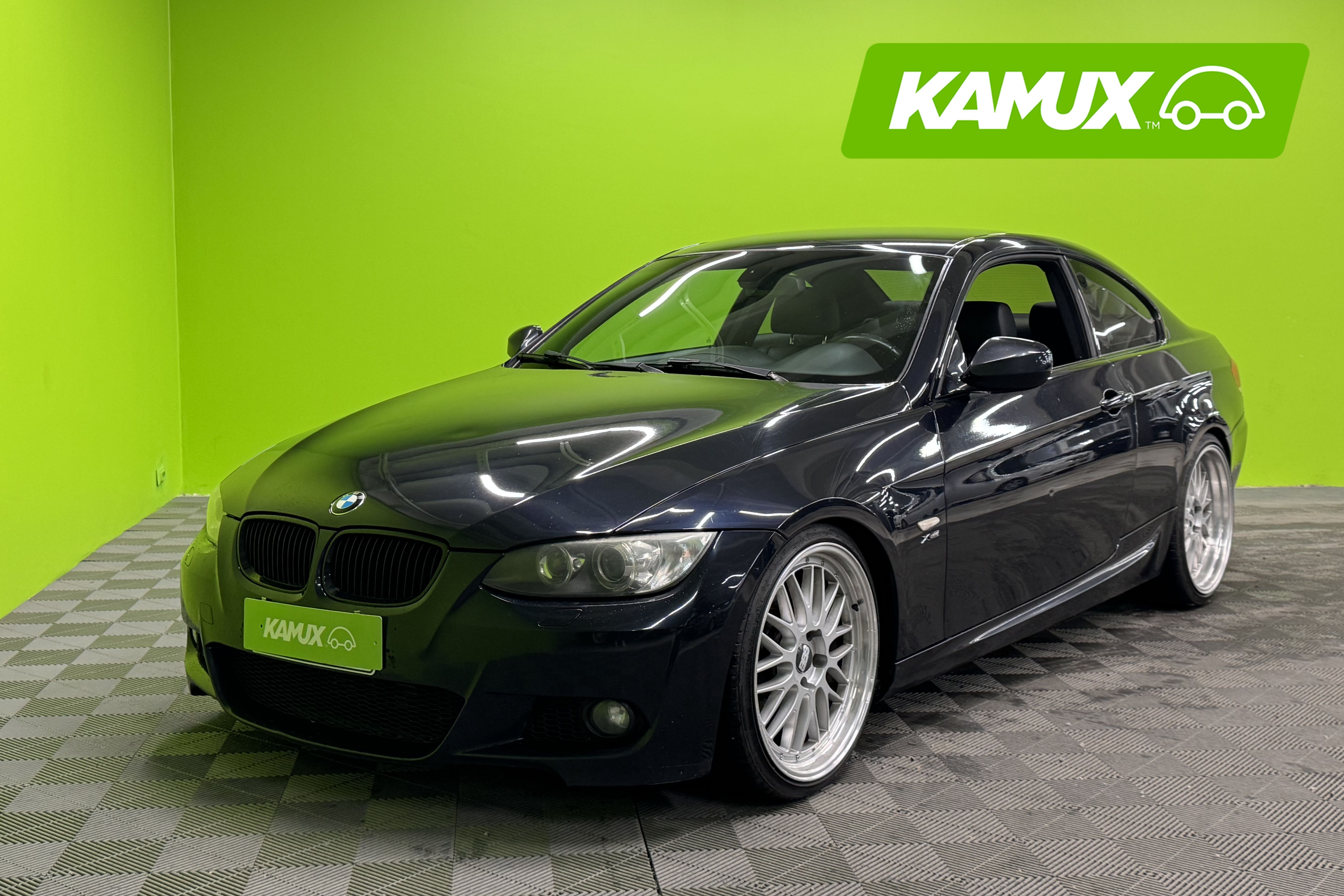 BMW 330 2010