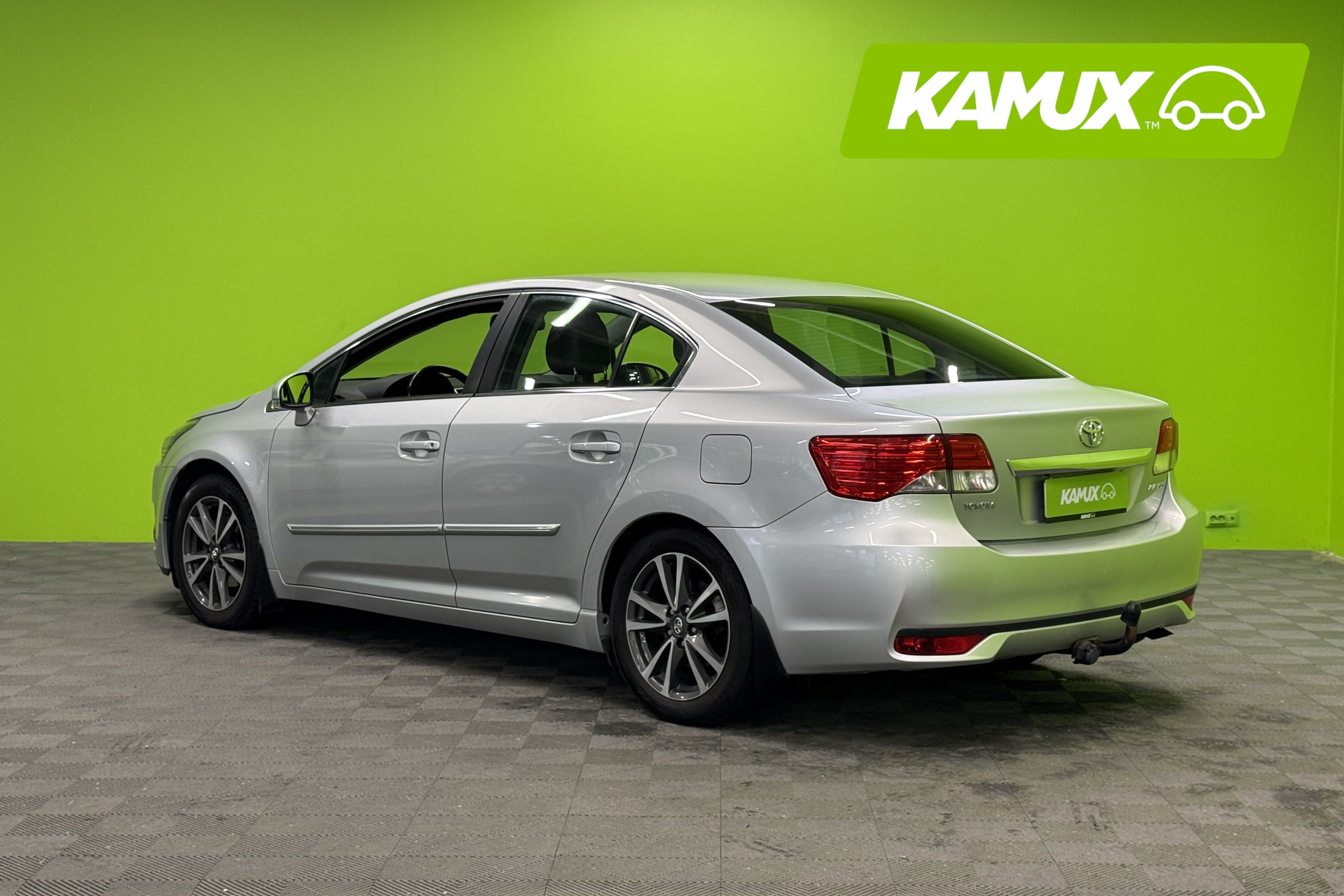 Toyota Avensis 2012