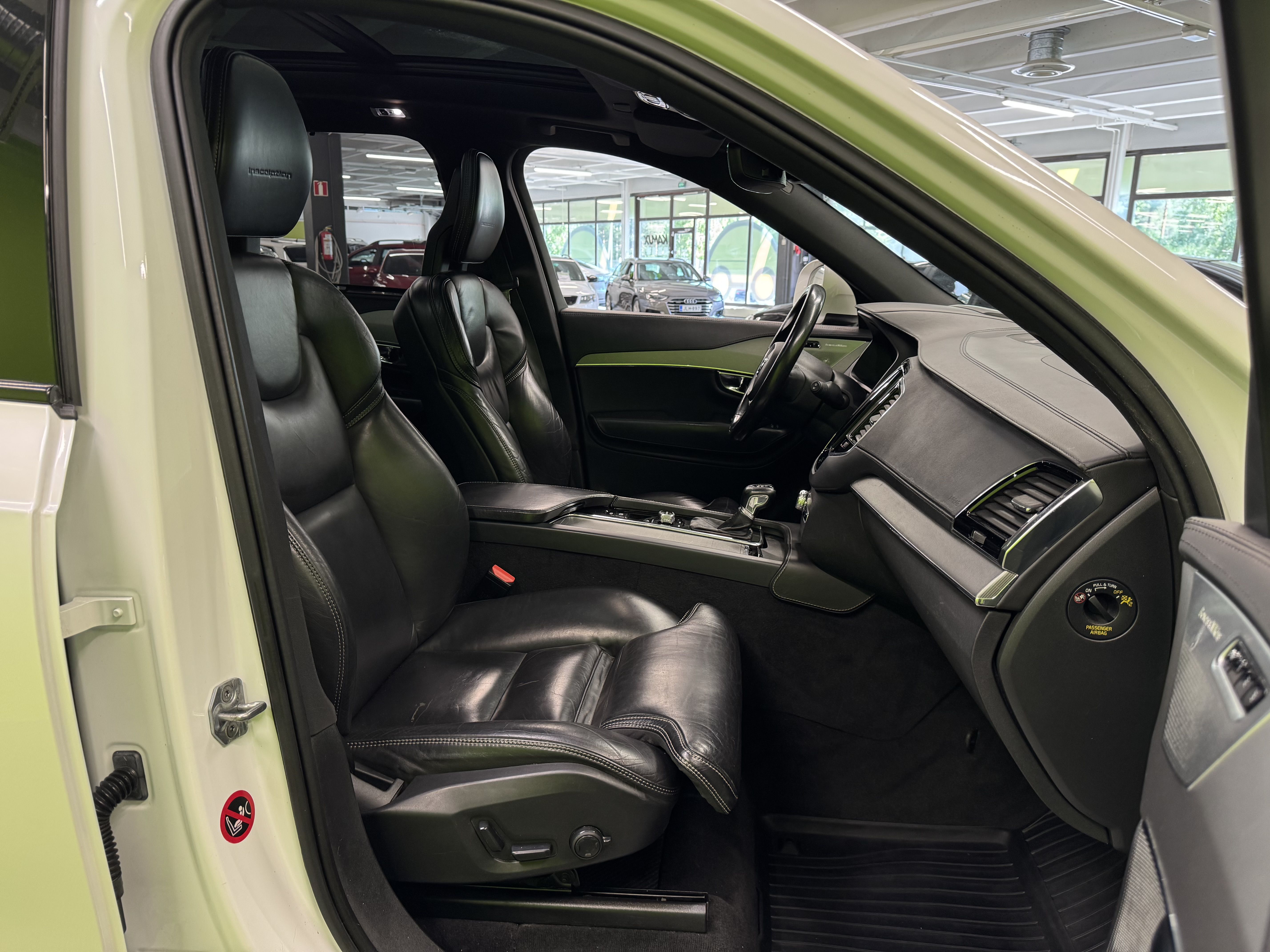 Volvo XC90 2016
