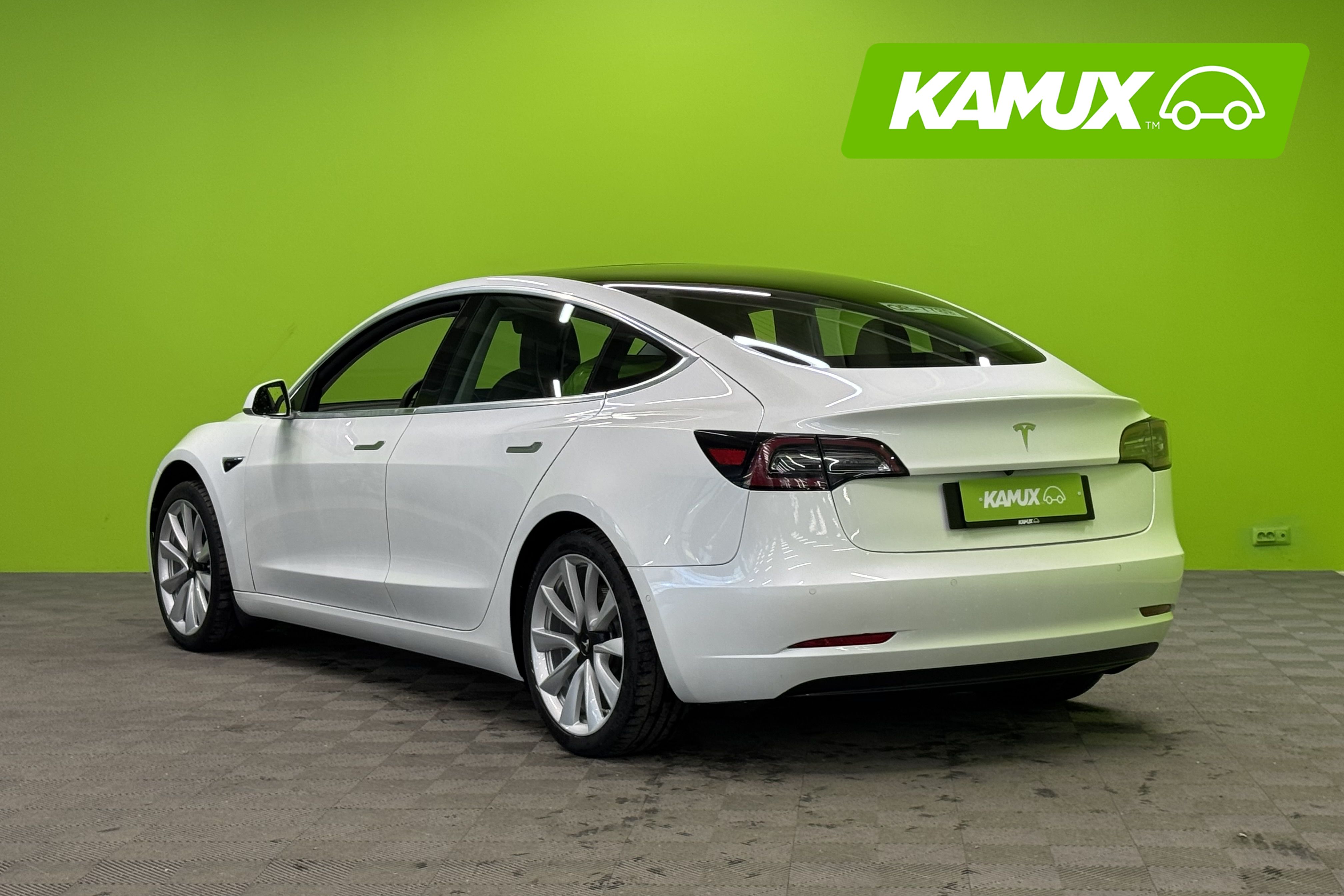 Tesla Model 3 2020