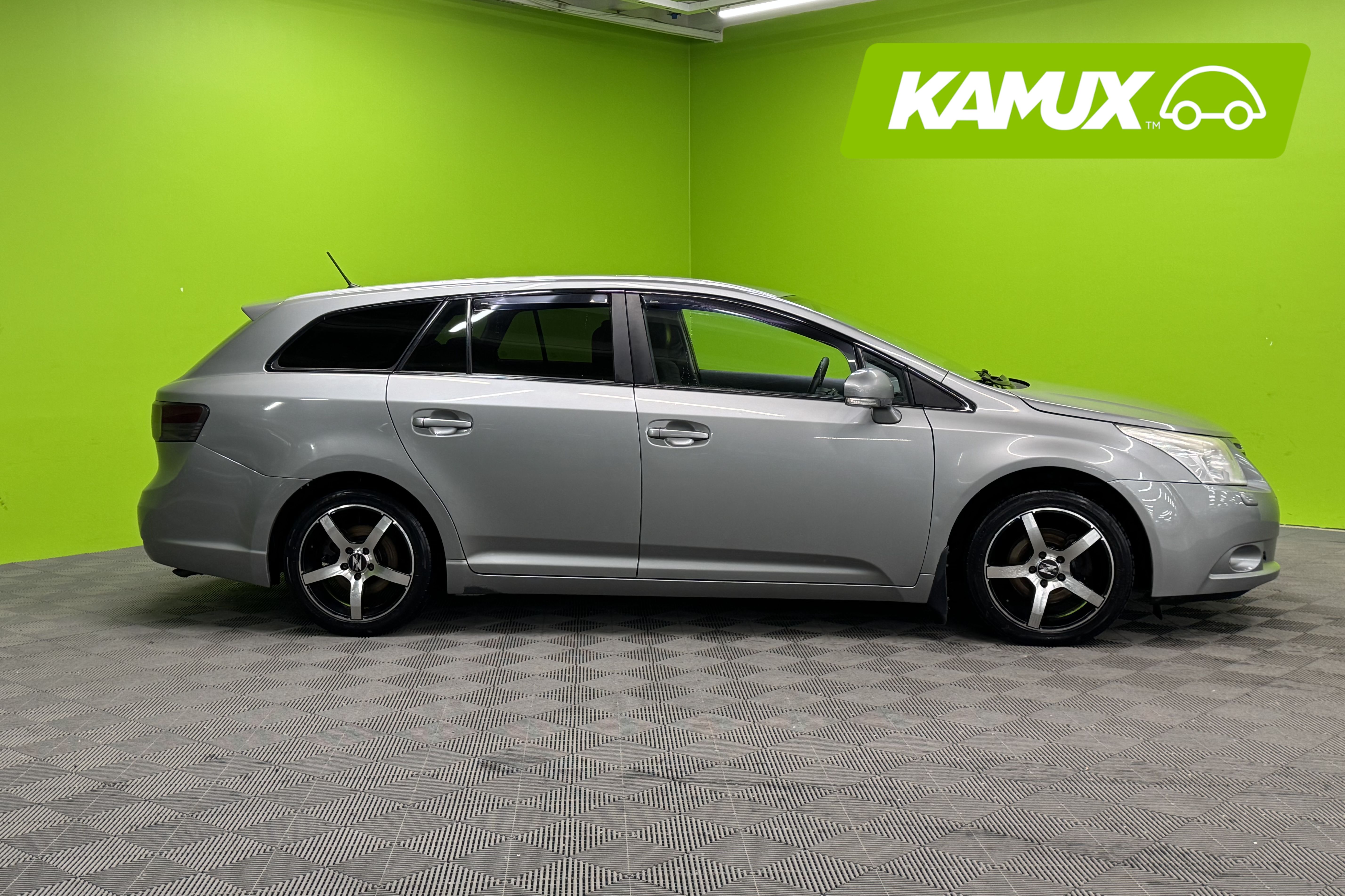 Toyota Avensis 2010