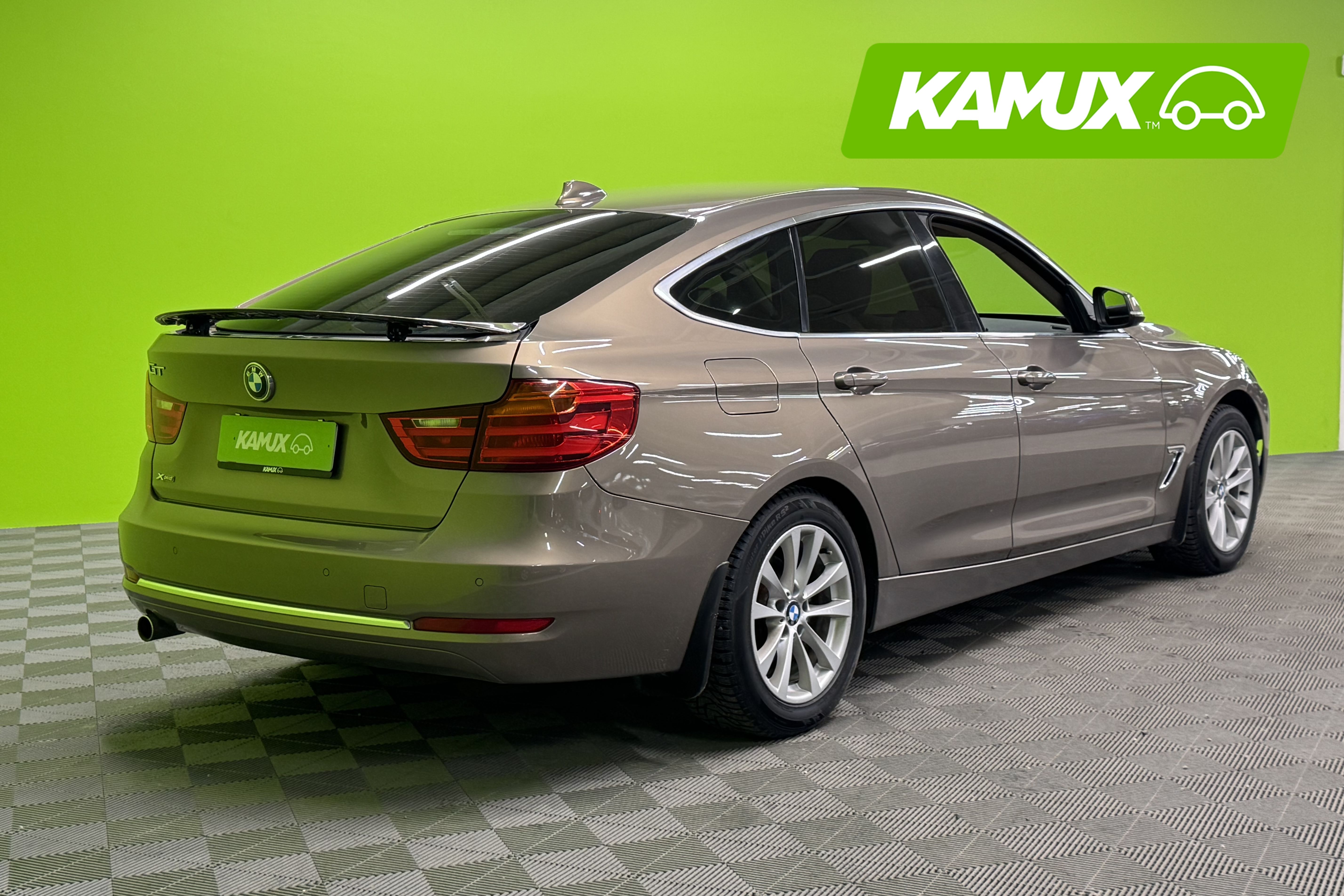 BMW 320 Gran Turismo 2013