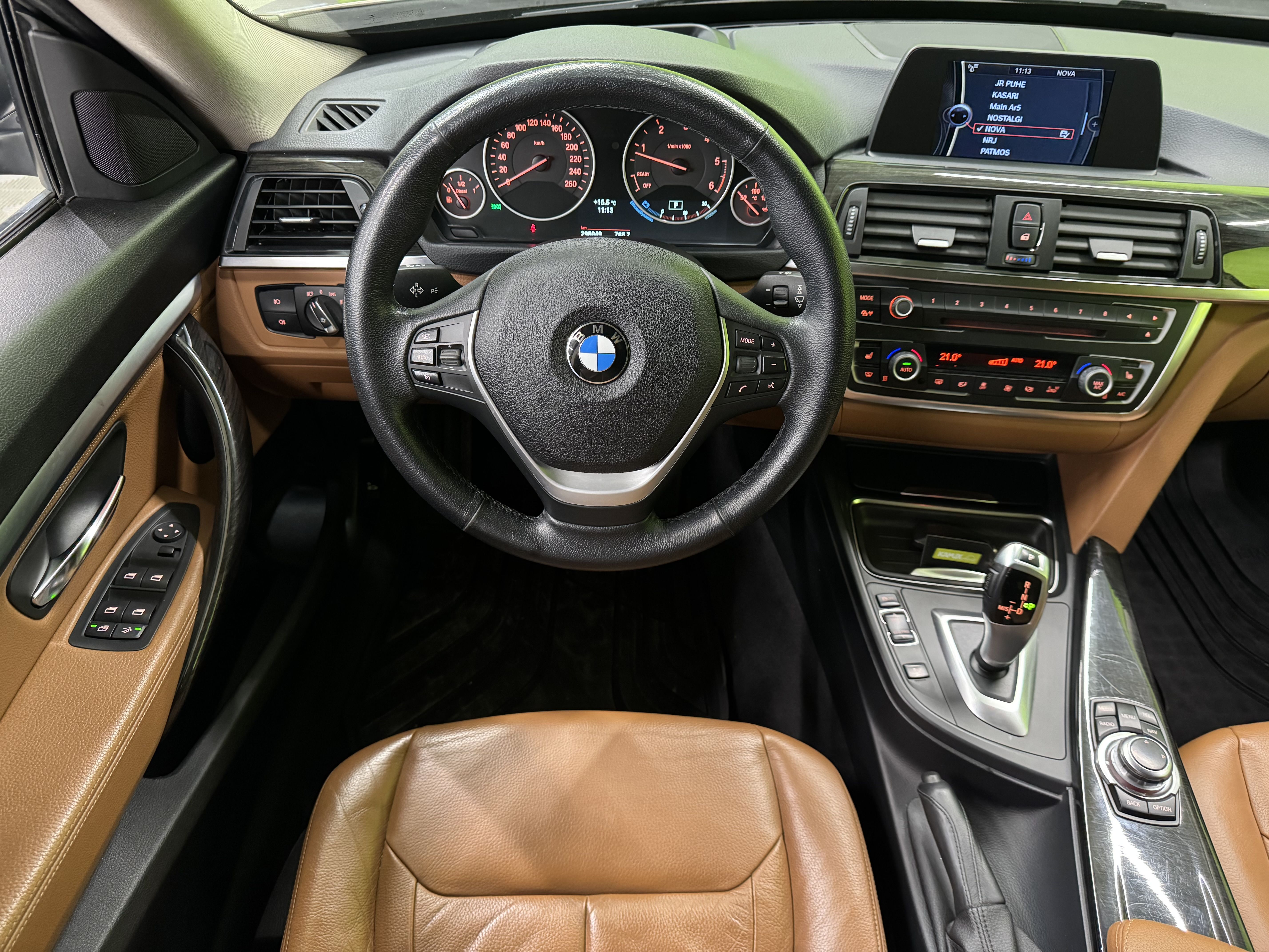 BMW 320 Gran Turismo 2013