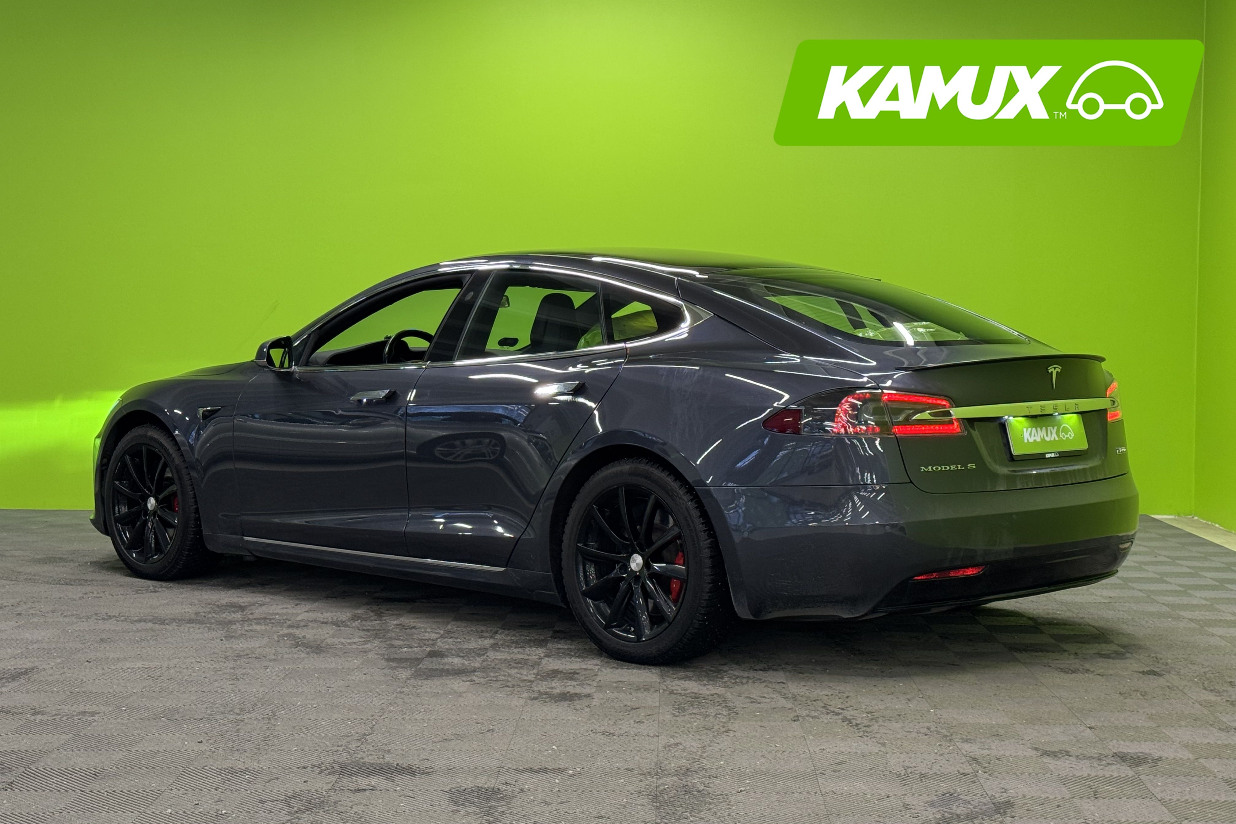 Tesla Model S 2019