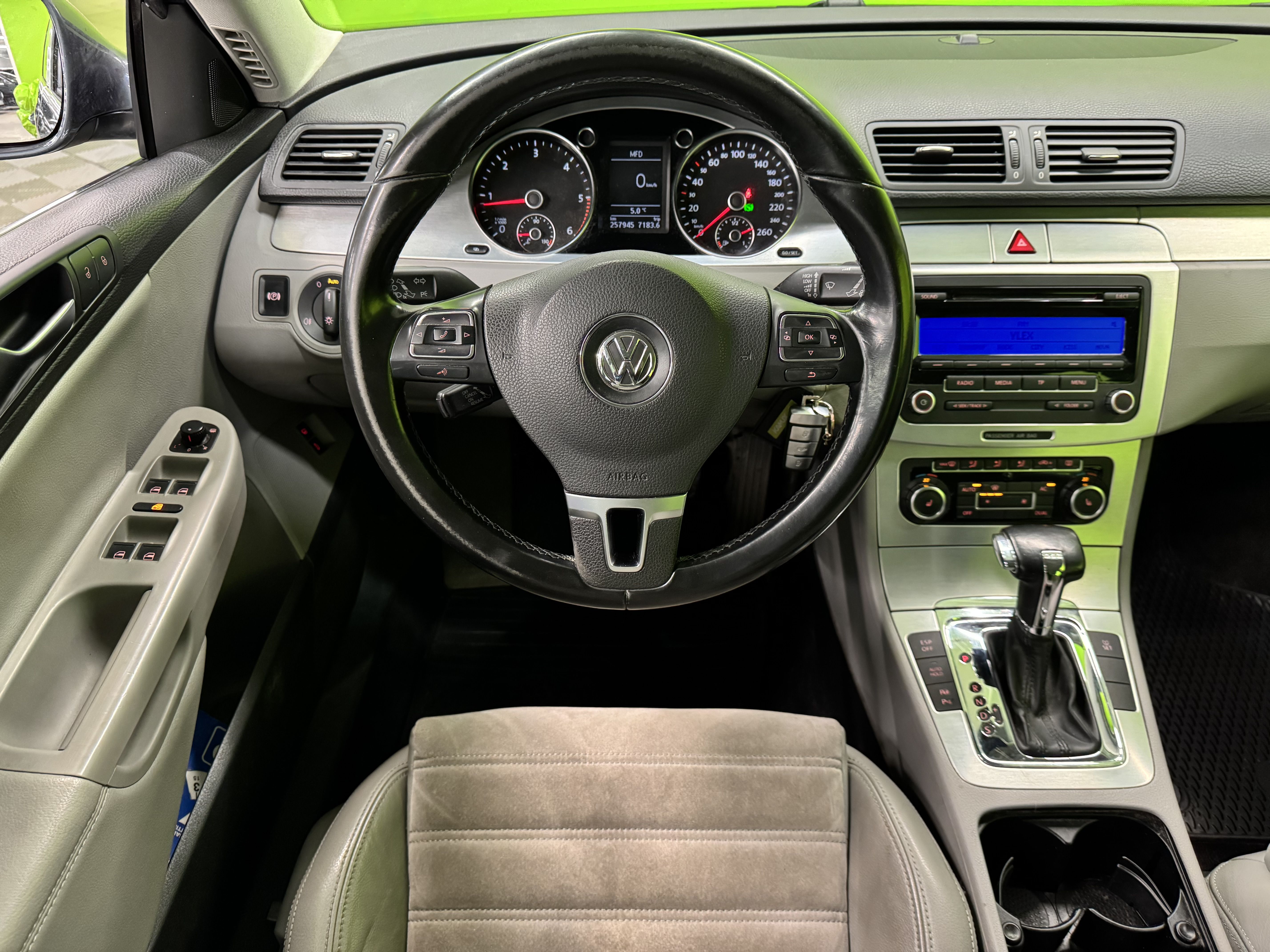 Volkswagen Passat 2010