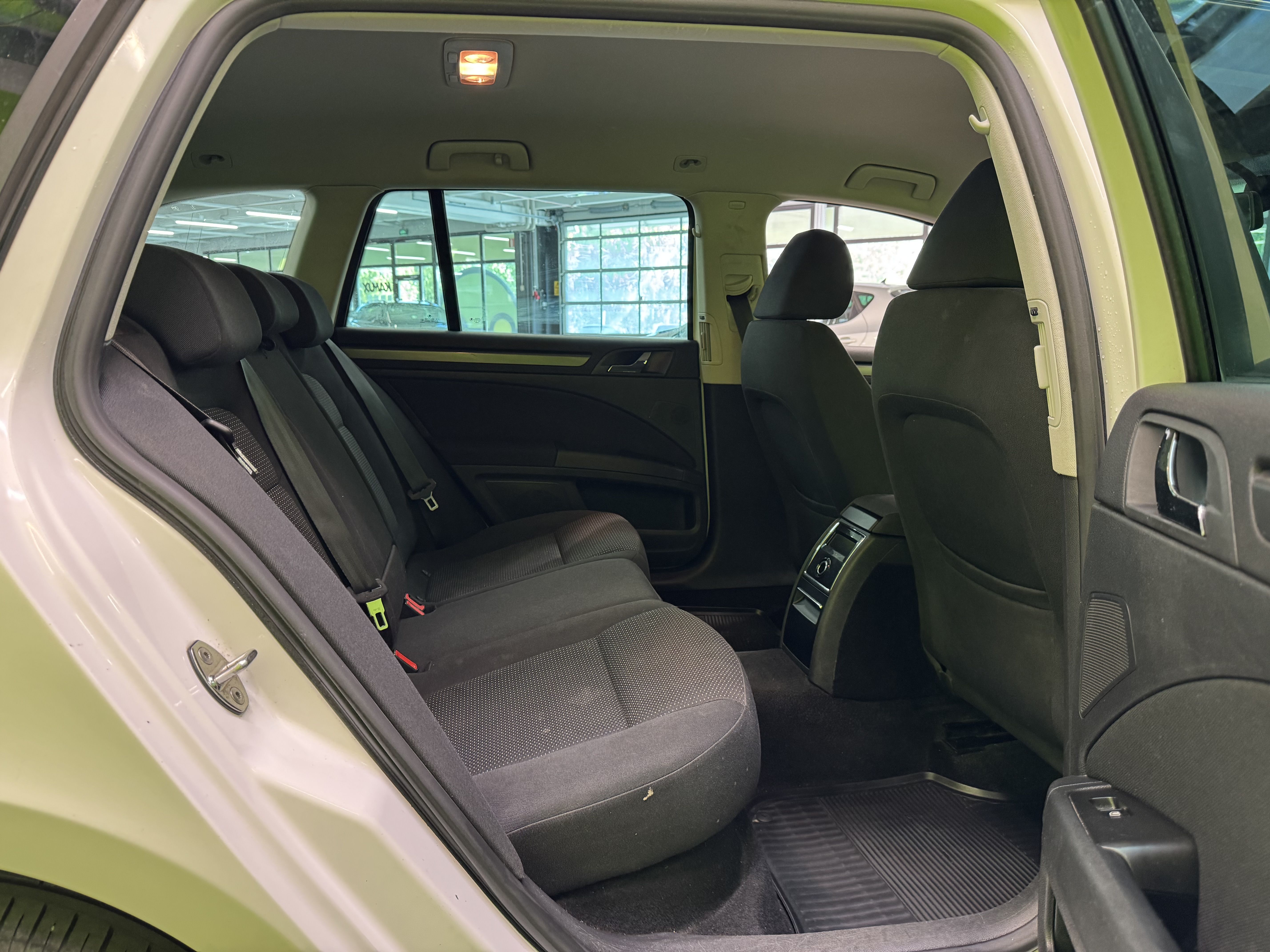 Skoda Superb 2011