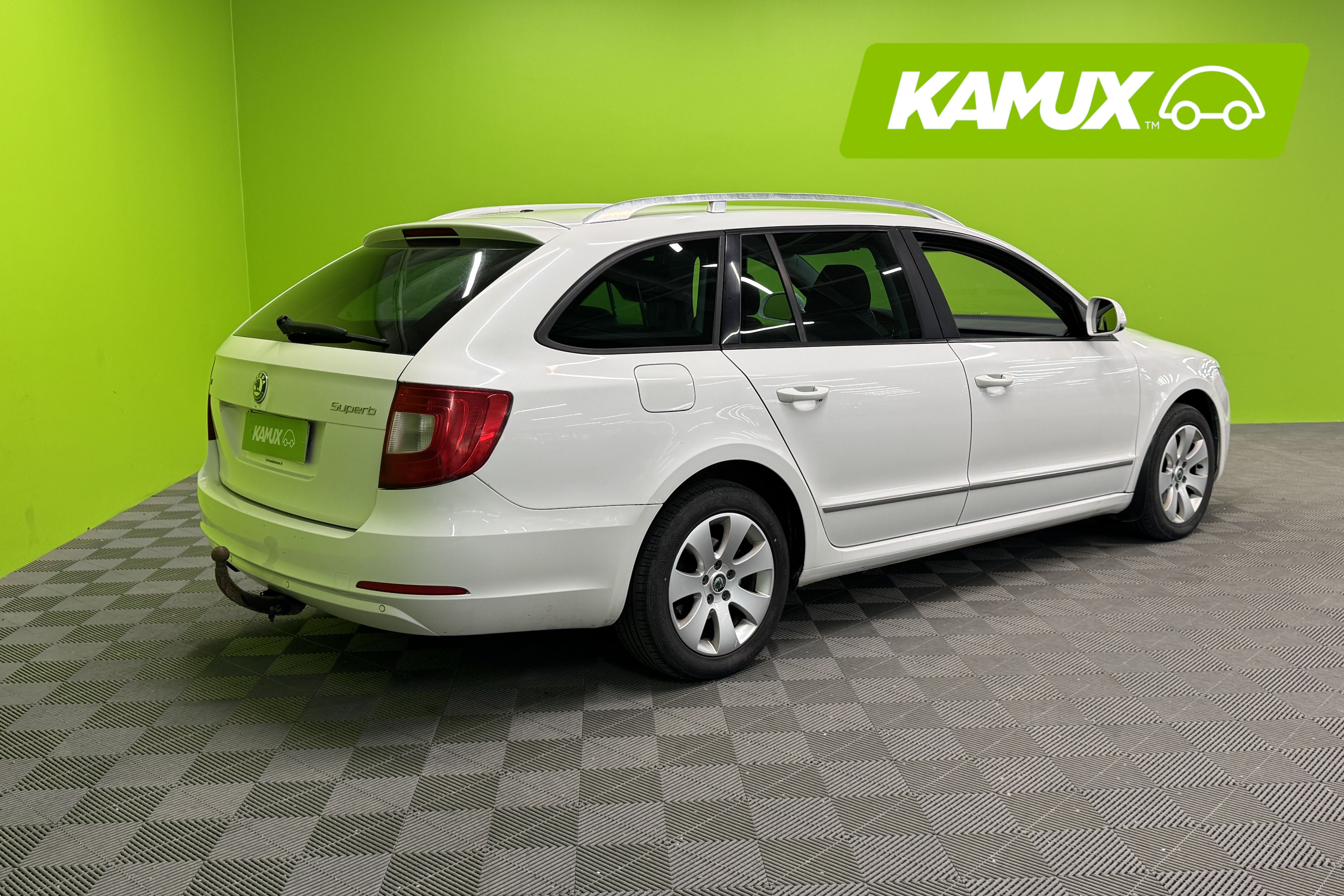 Skoda Superb 2011