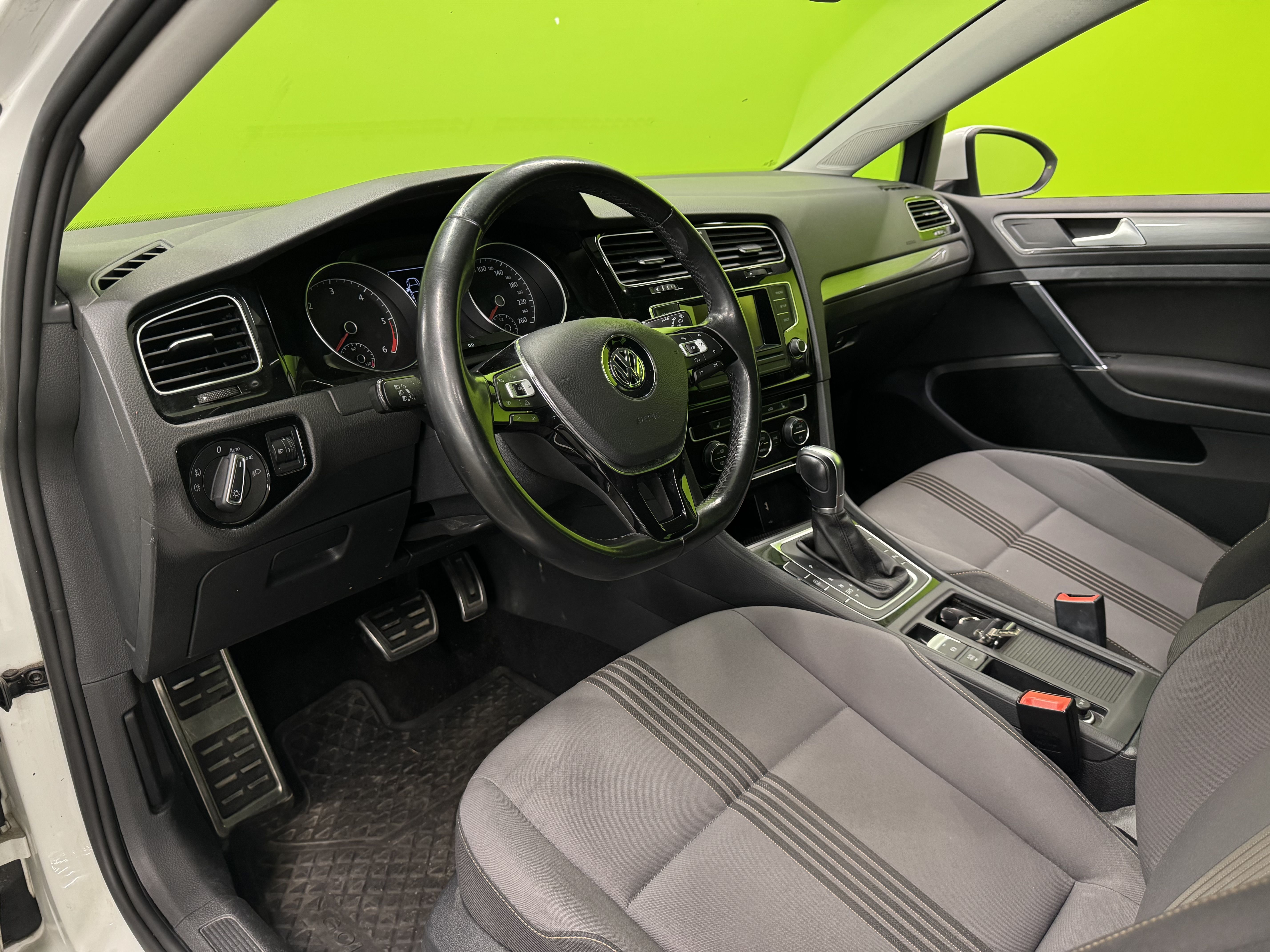Volkswagen Golf 2016