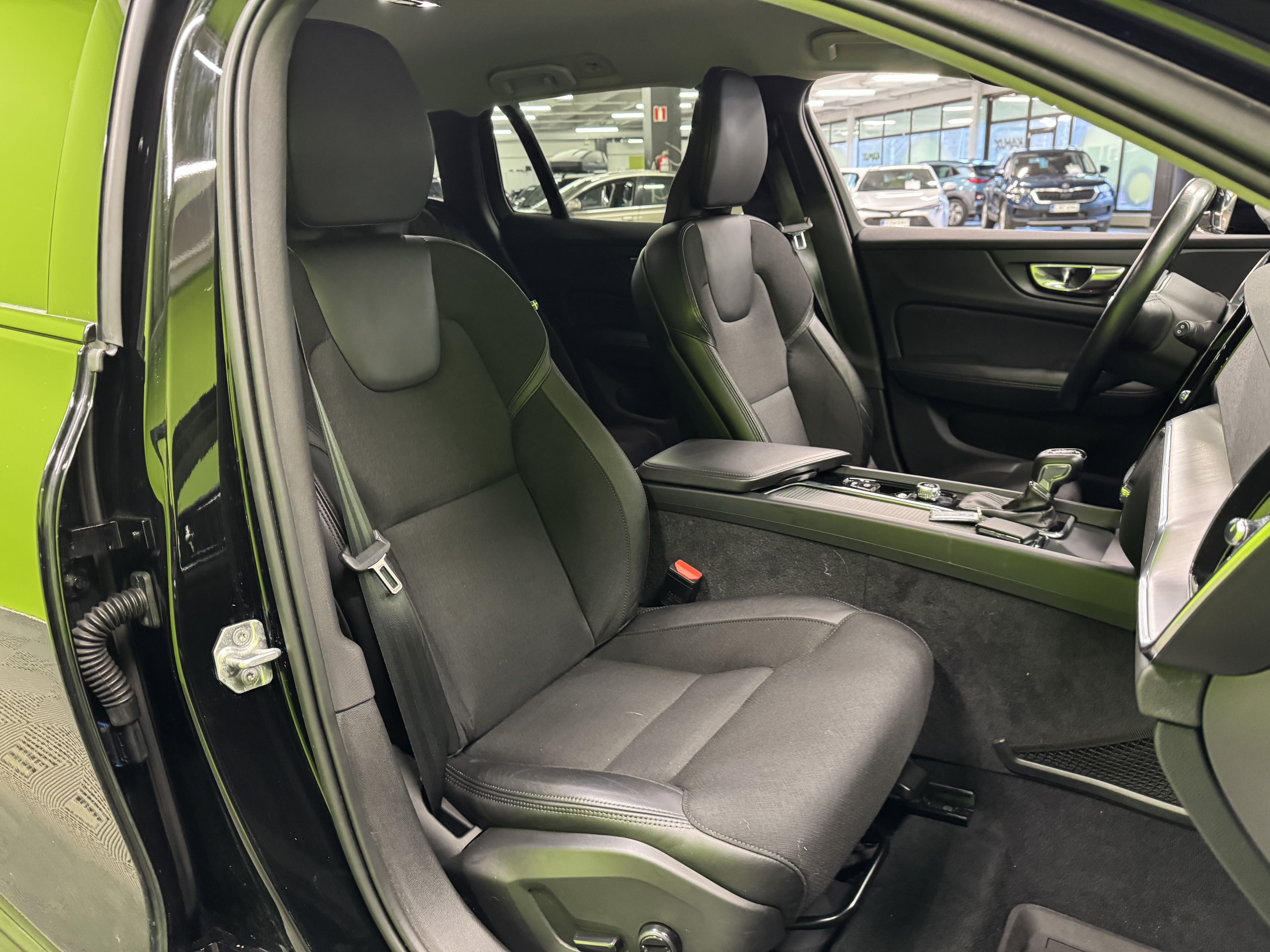 Volvo V60 Cross Country 2020