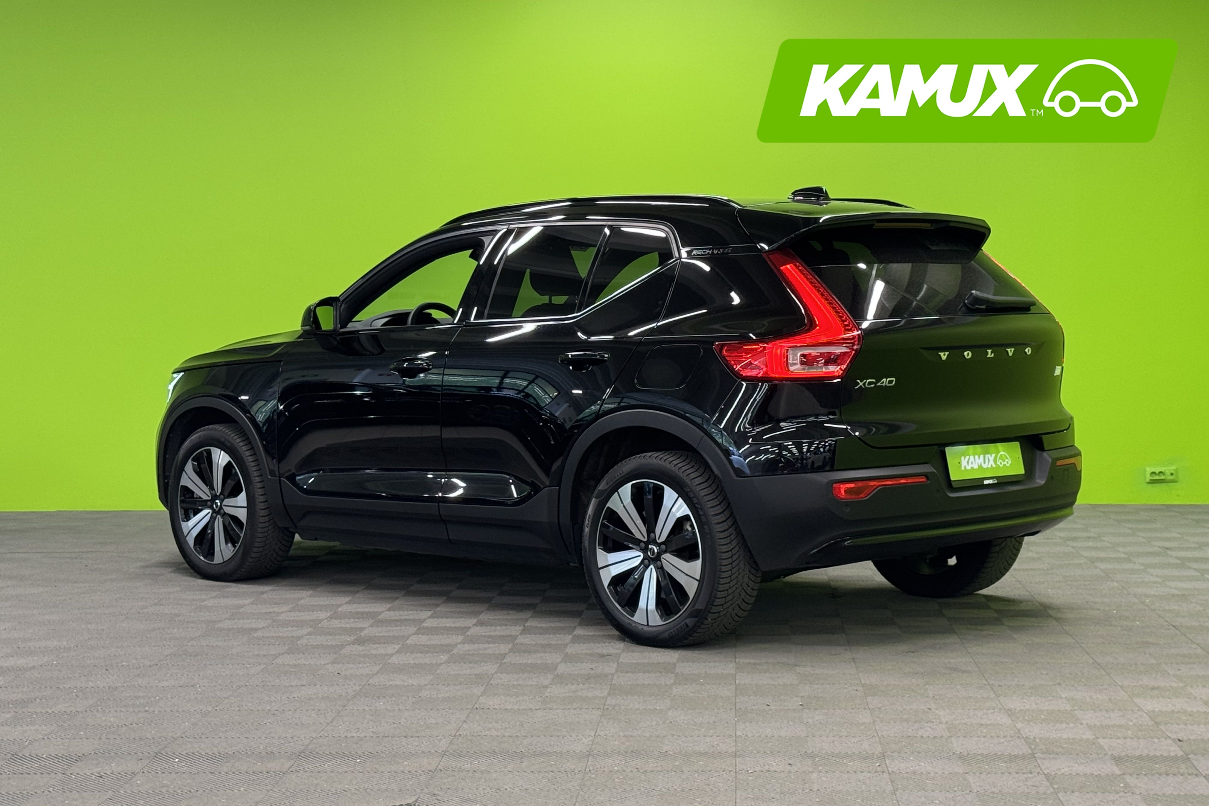 Volvo XC40 2023
