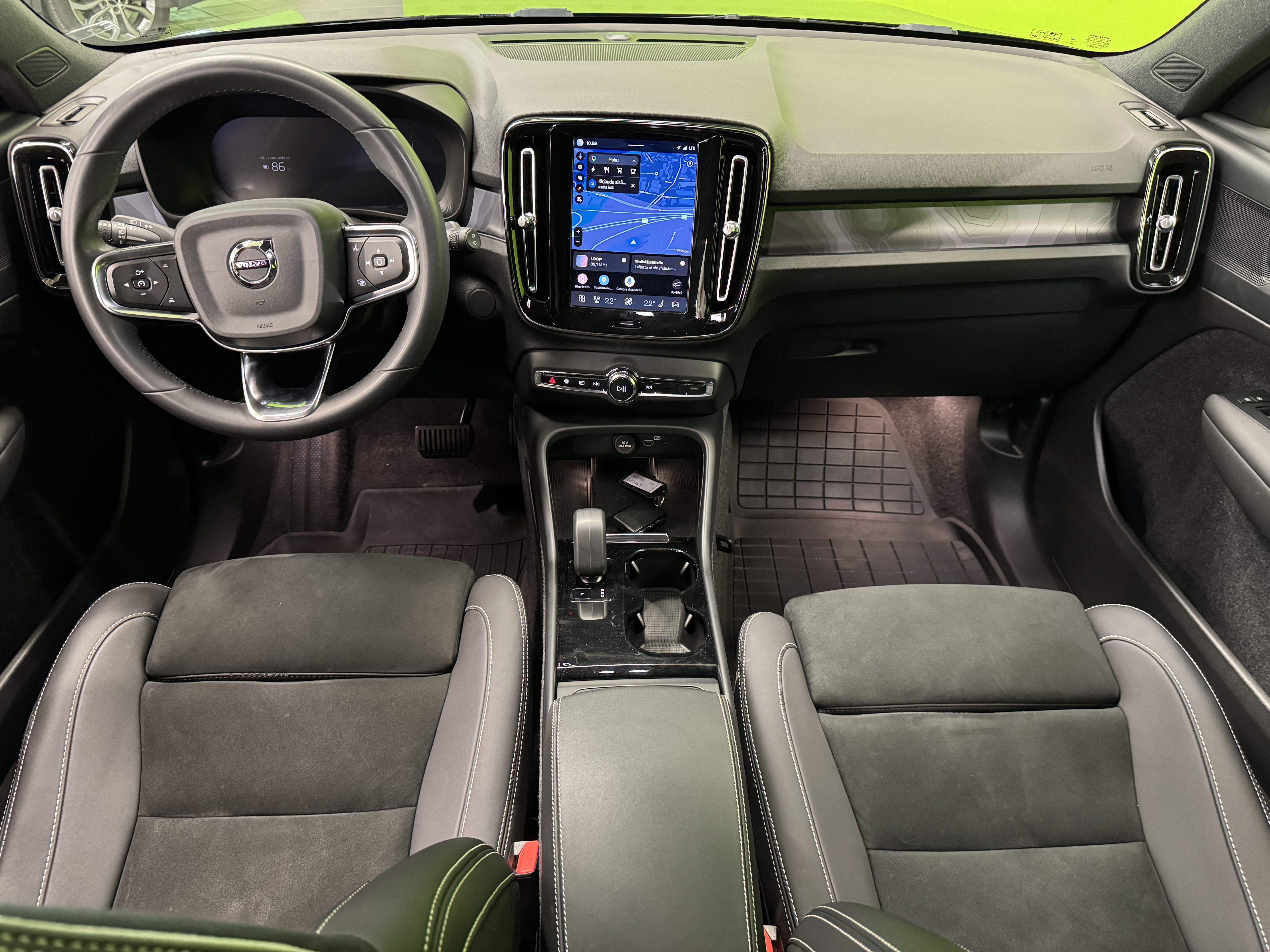 Volvo XC40 2023