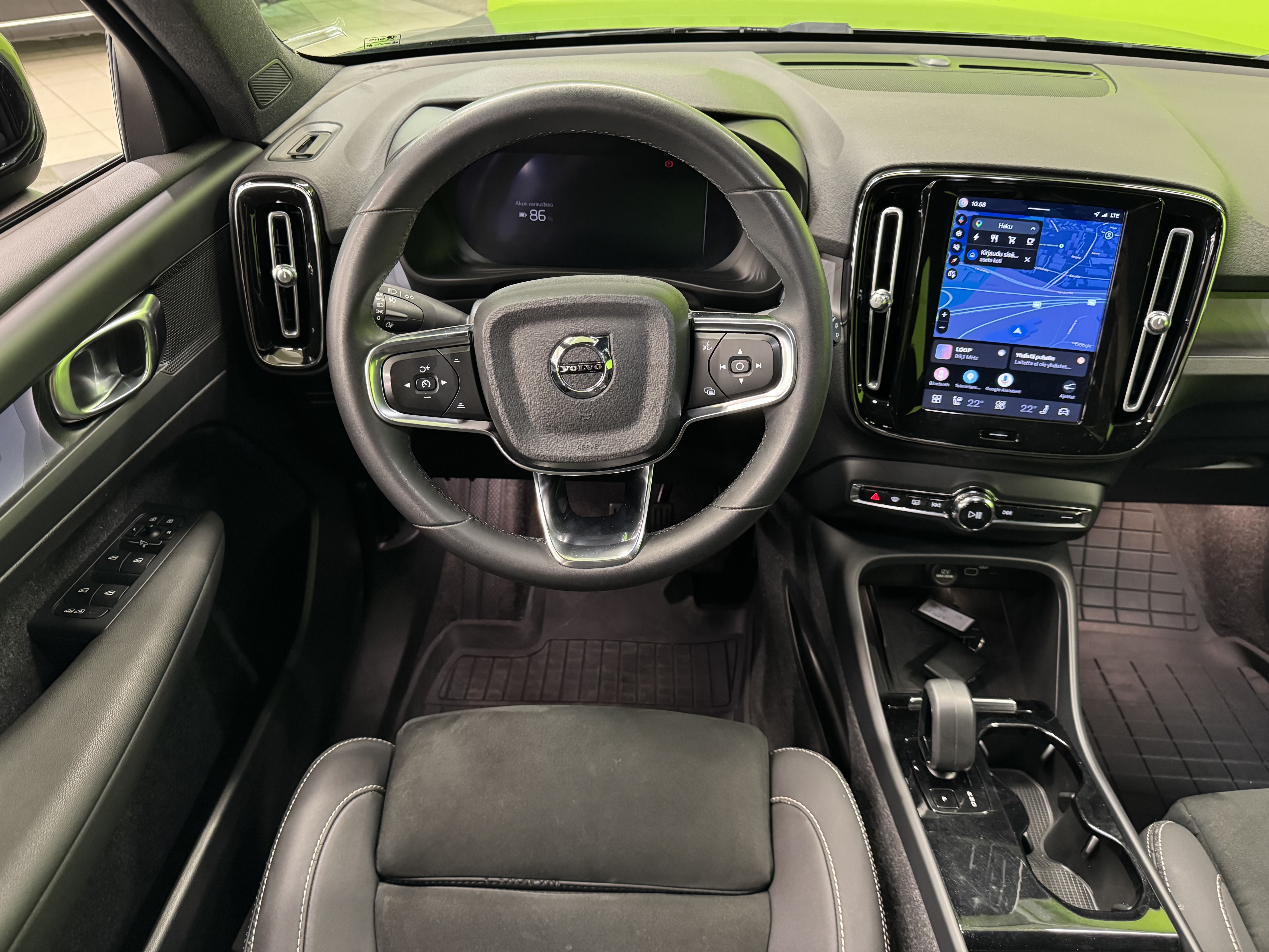 Volvo XC40 2023