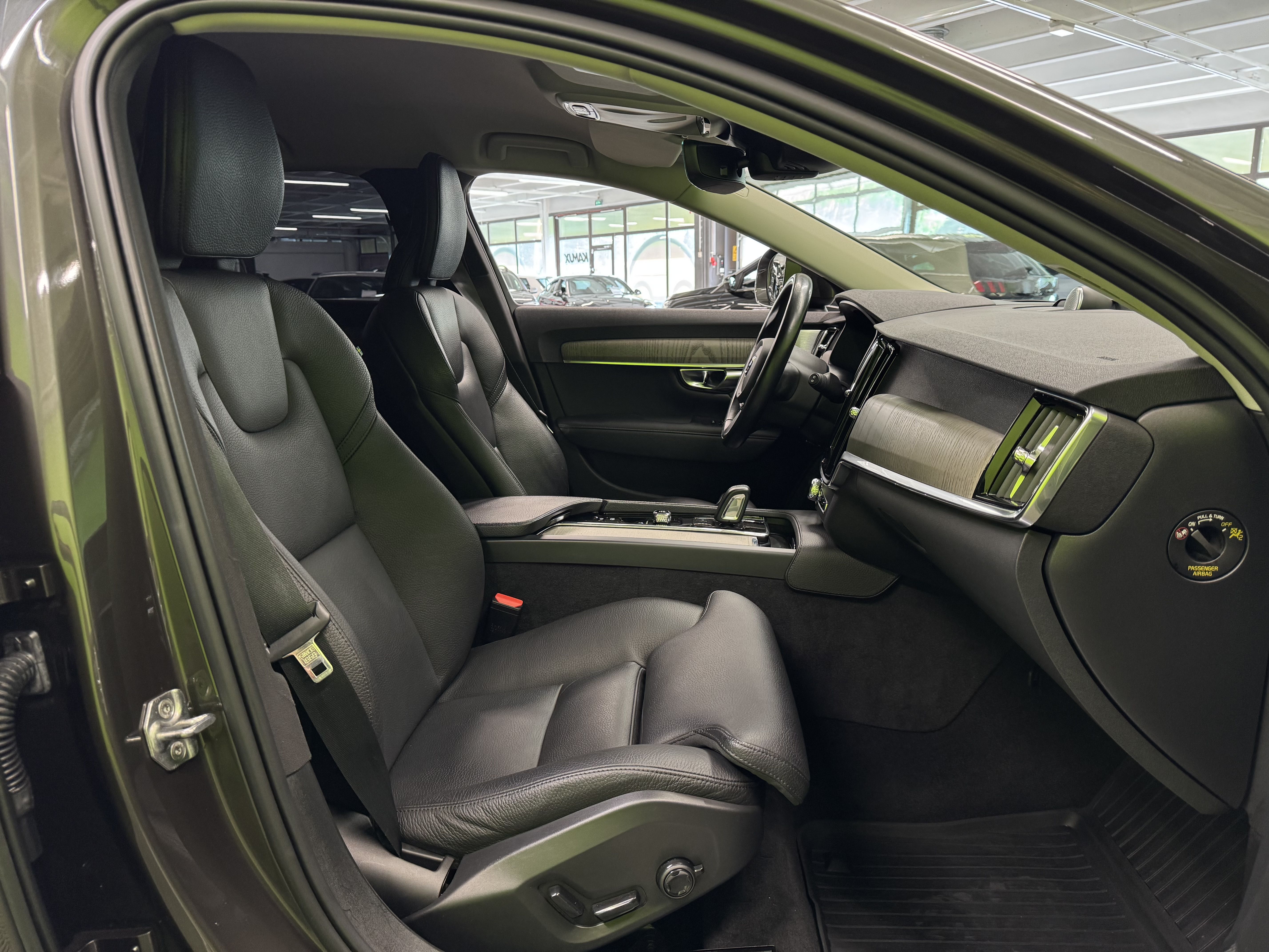Volvo V90 Cross Country 2021