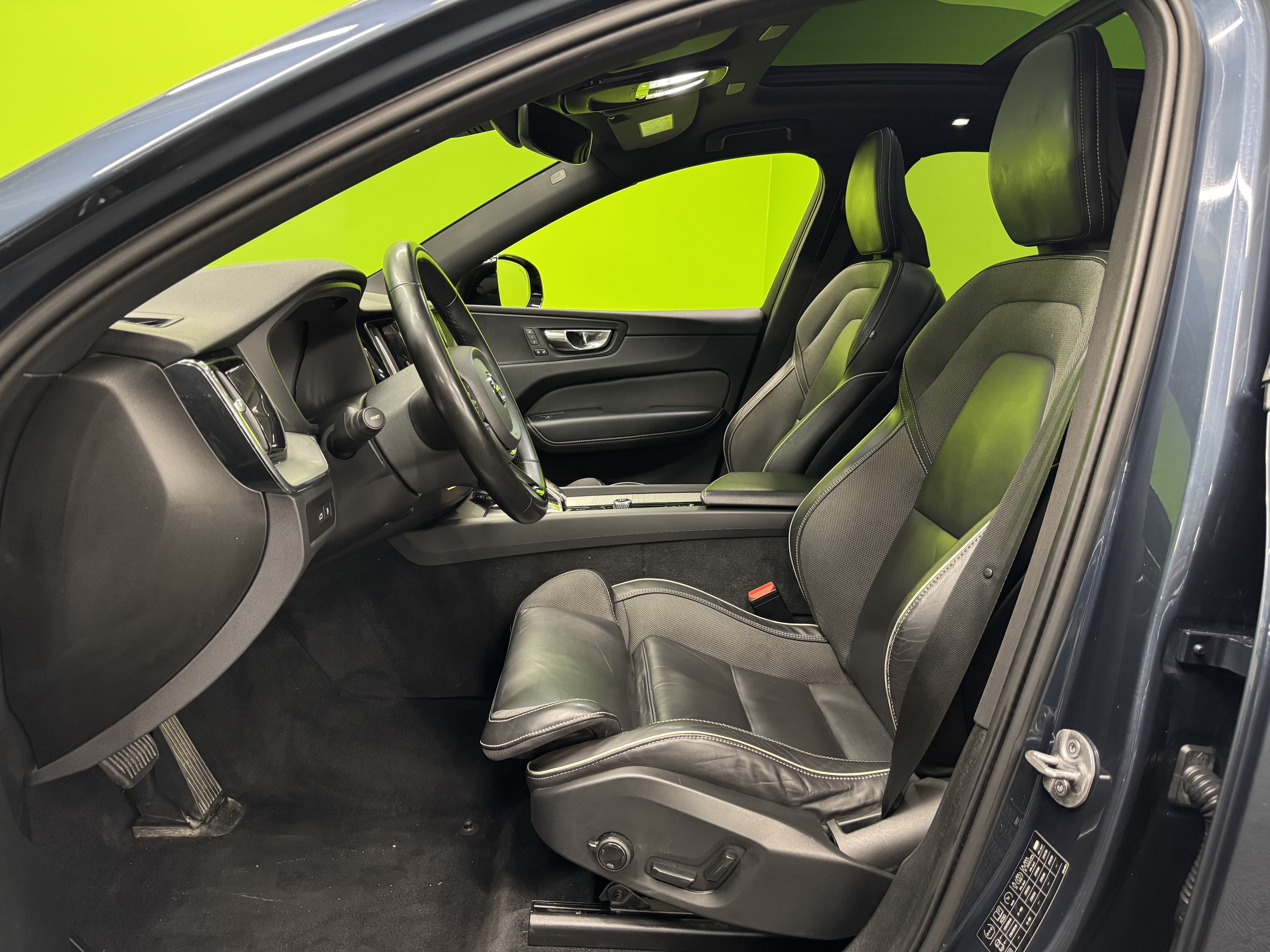 Volvo XC60 2022