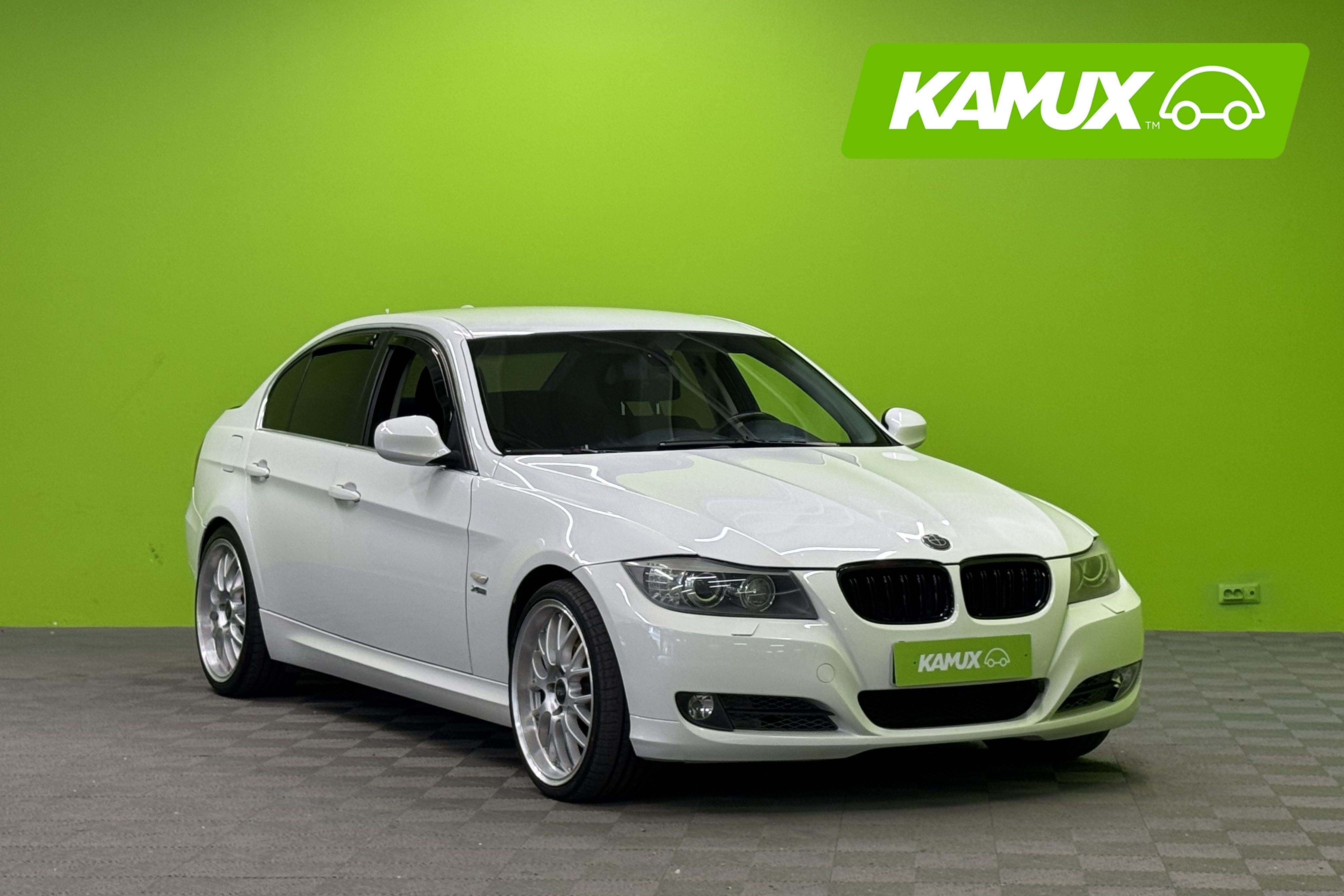 BMW 325 2009