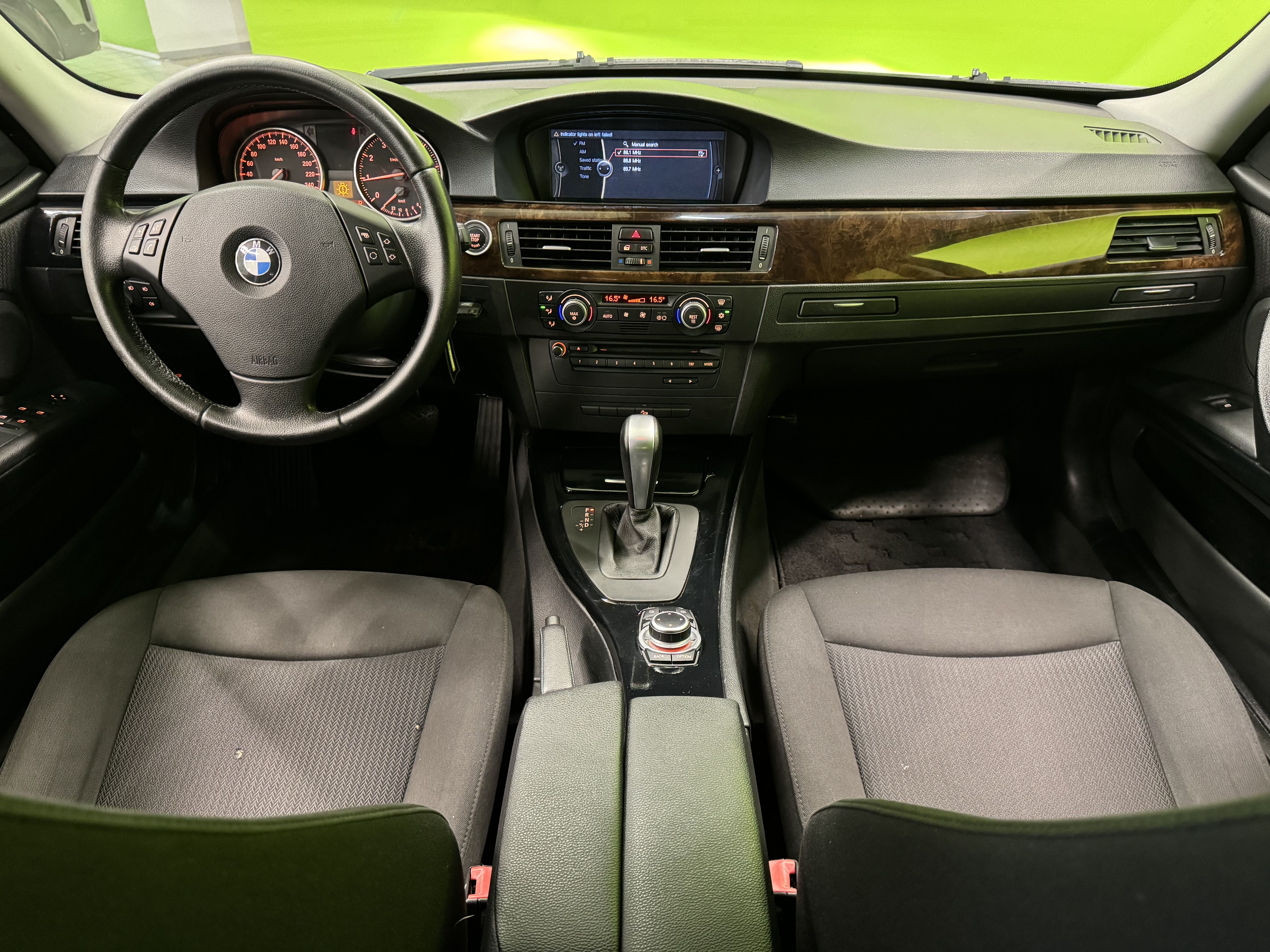BMW 325 2009