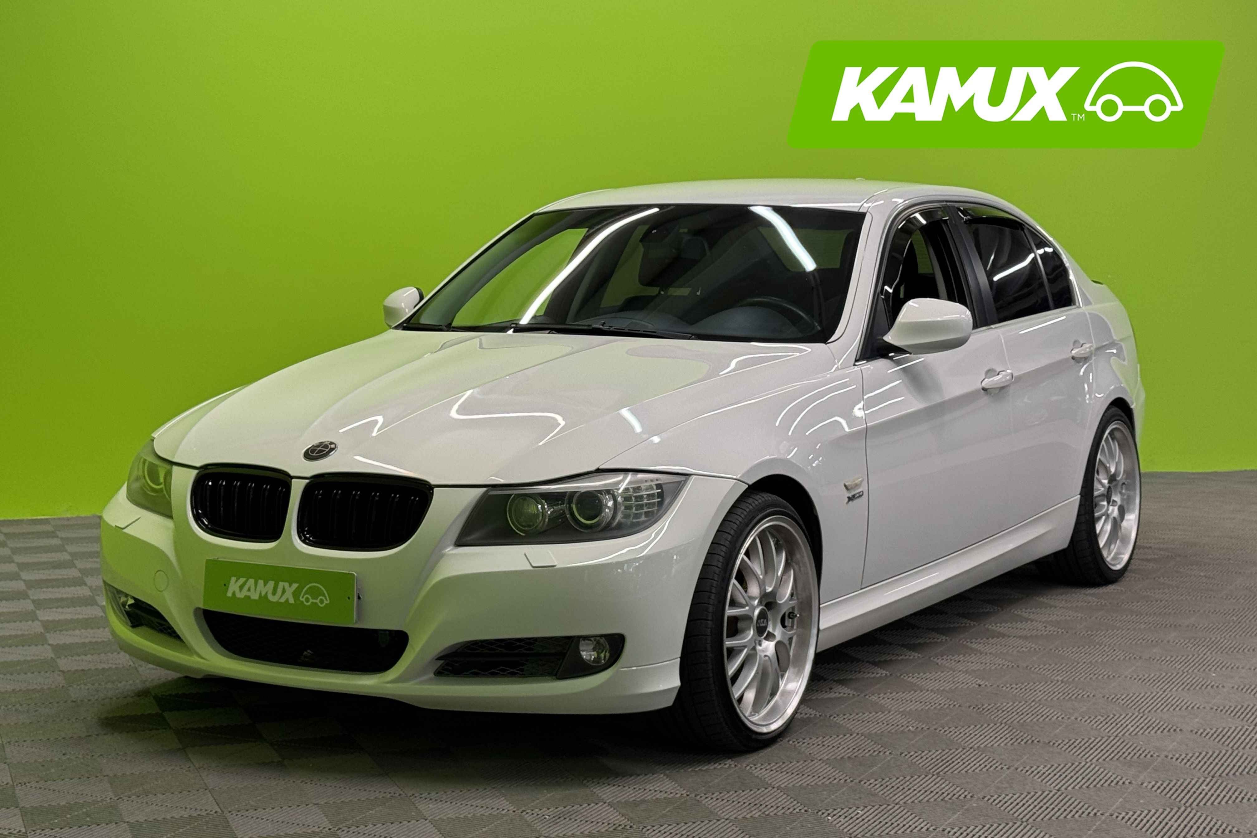 BMW 325 2009