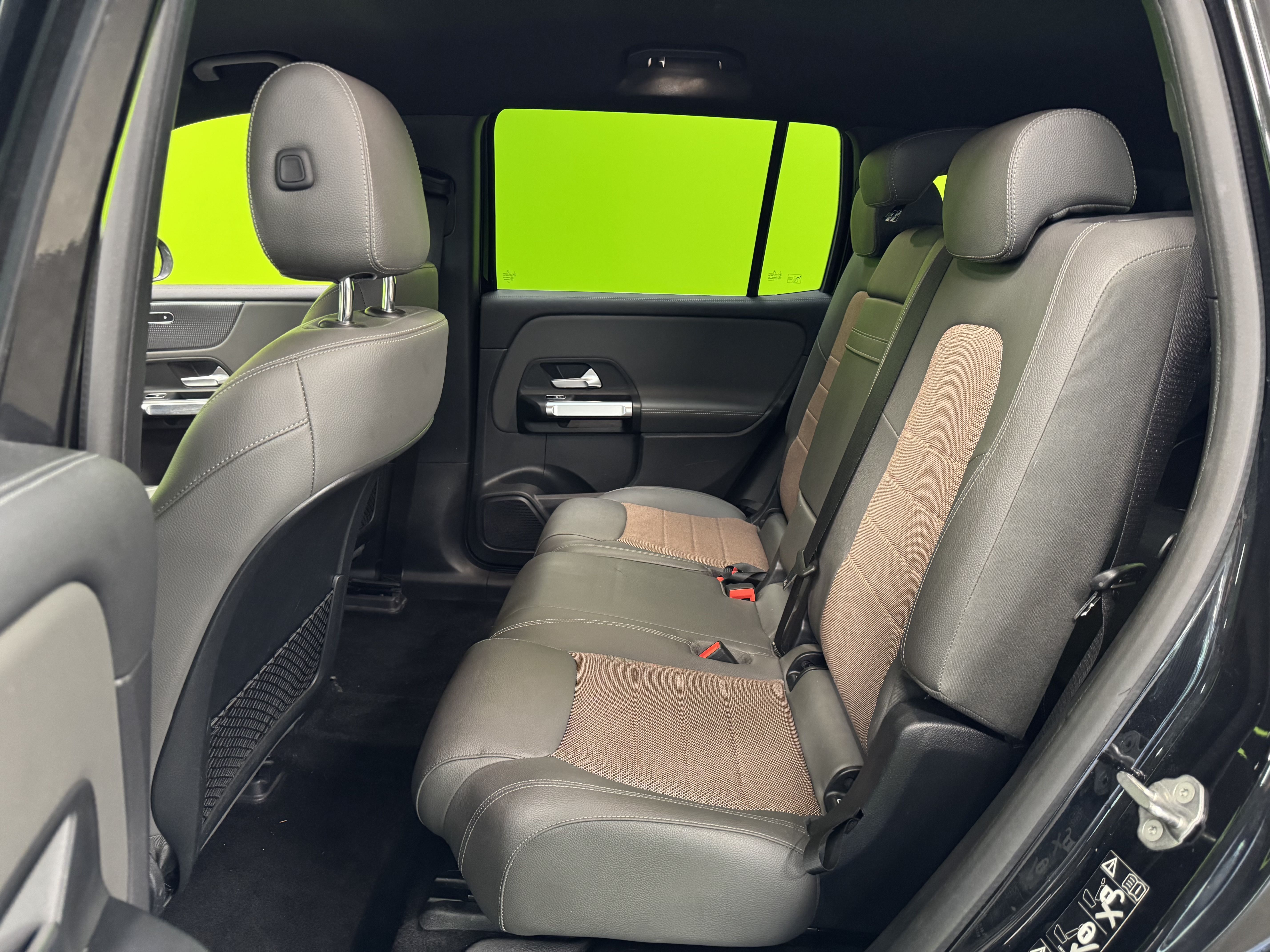 Mercedes-Benz EQB 2022