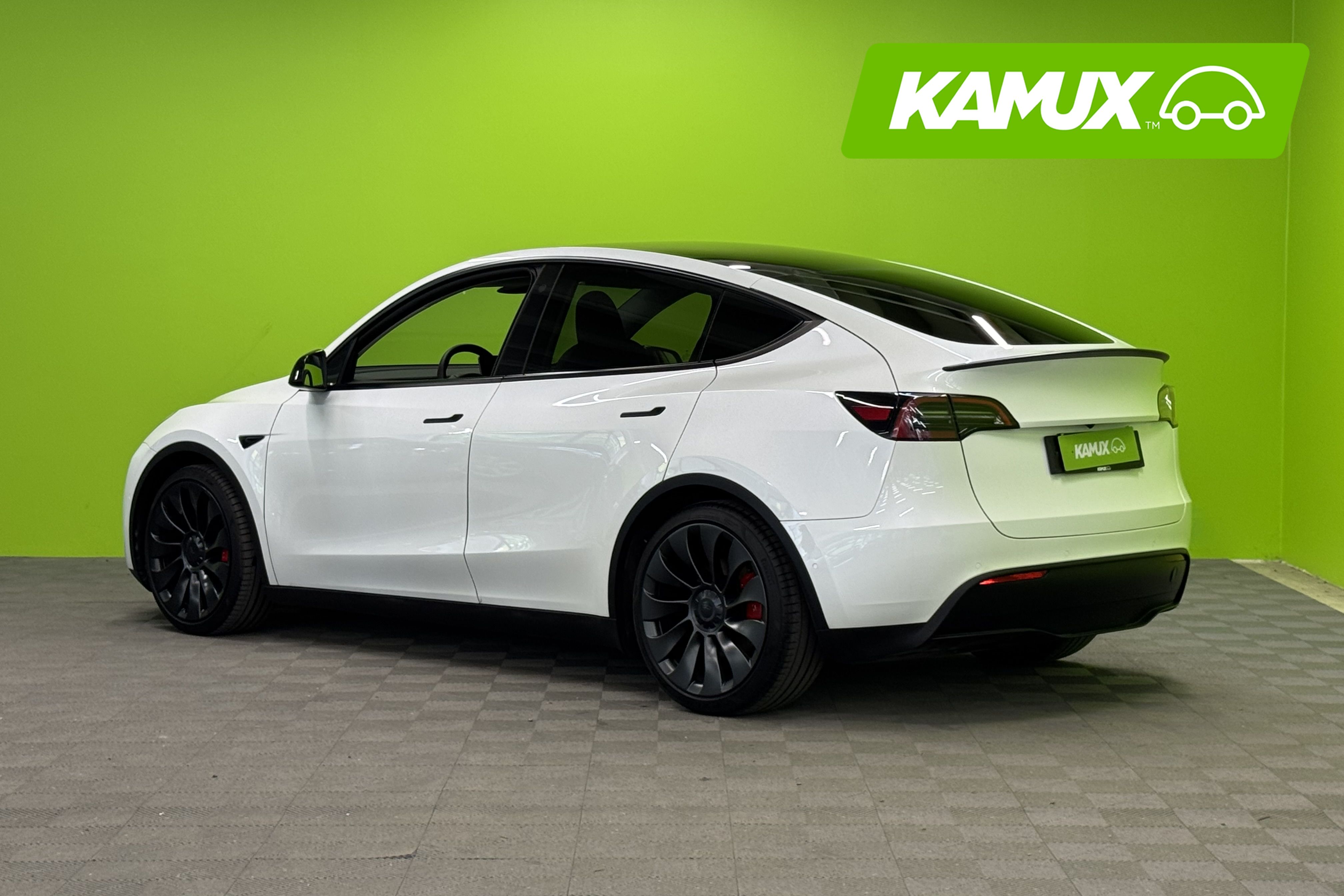 Tesla Model Y 2022