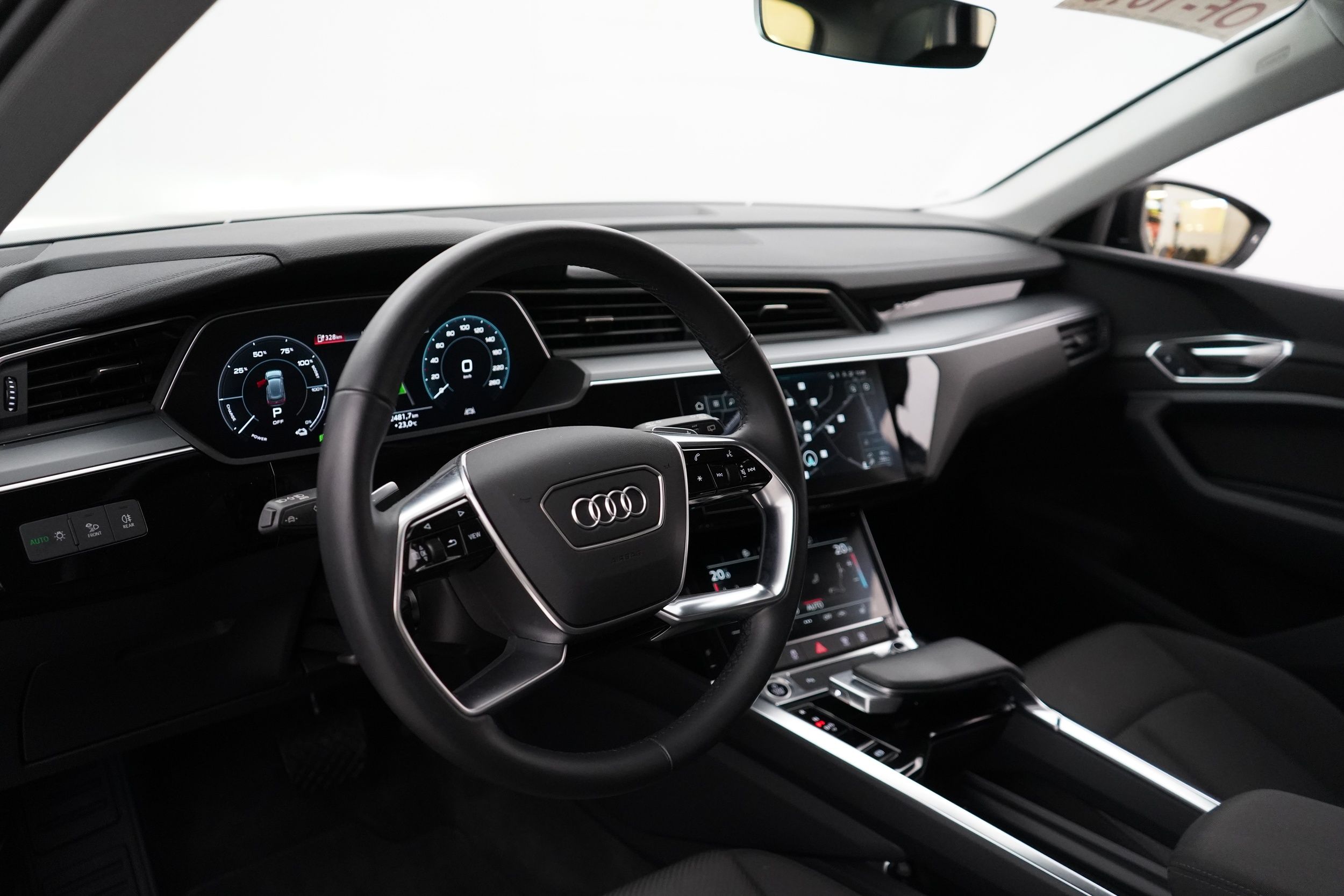 Audi e-tron 2023