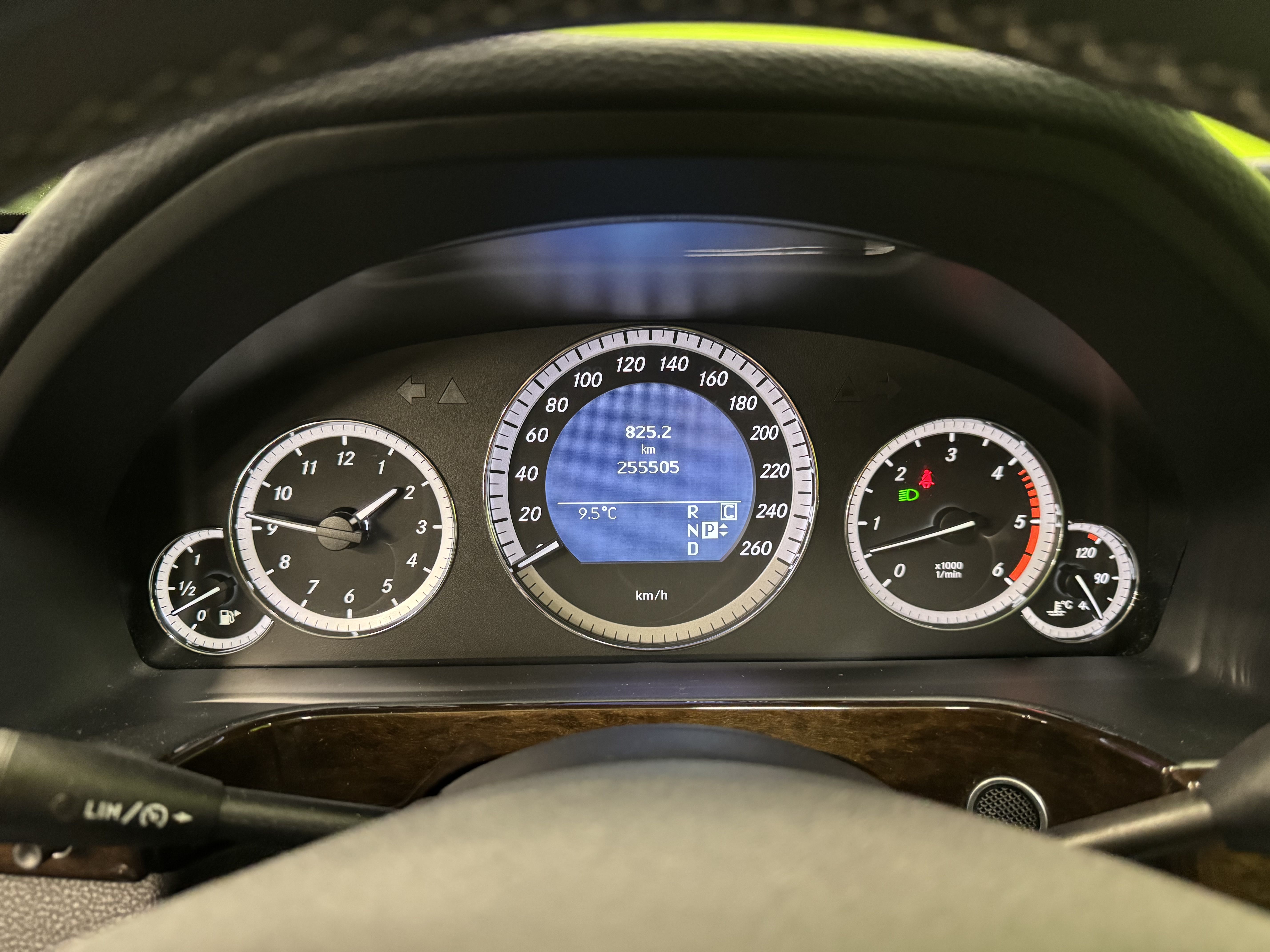 Mercedes-Benz E 2009