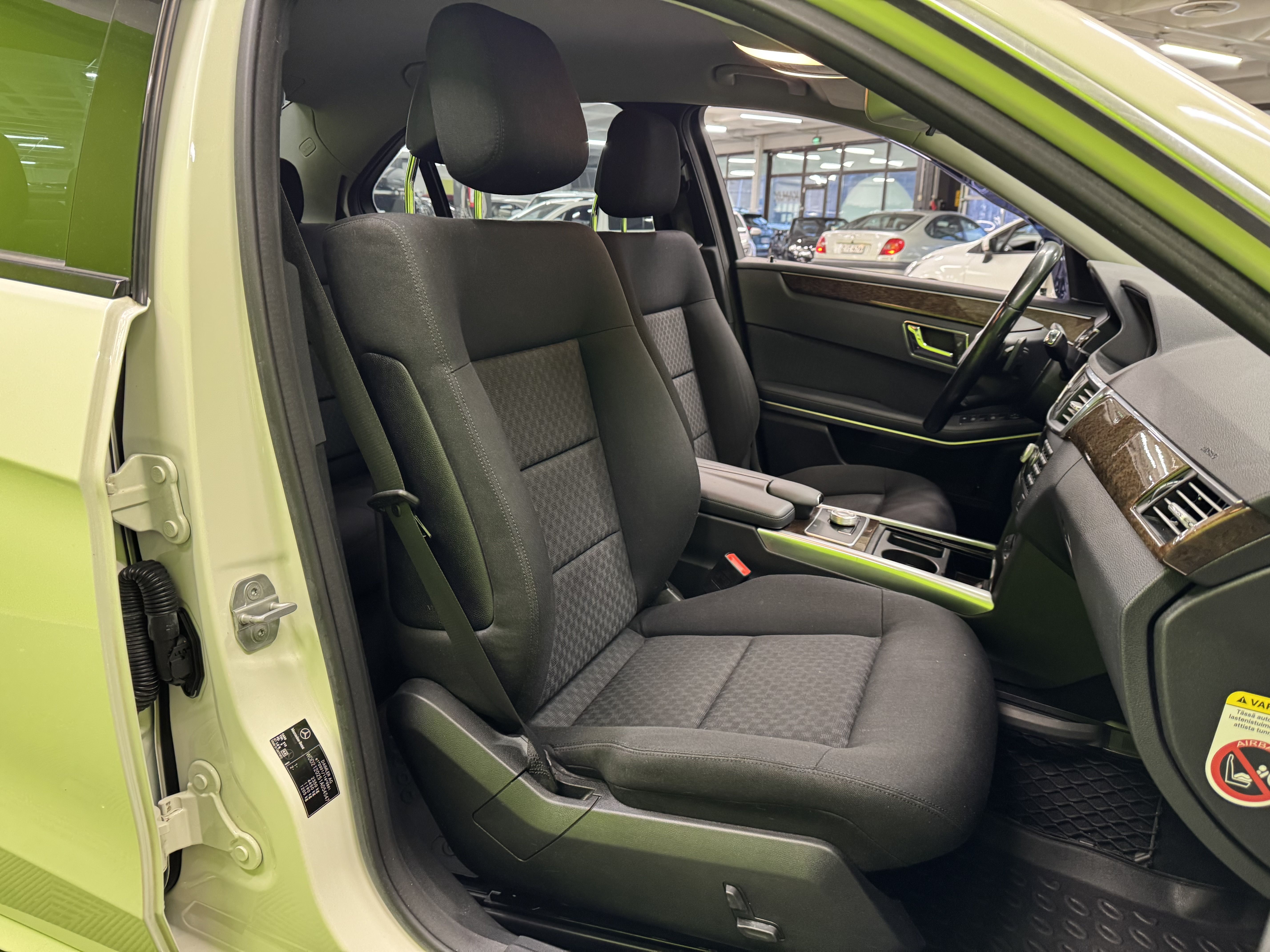 Mercedes-Benz E 2009