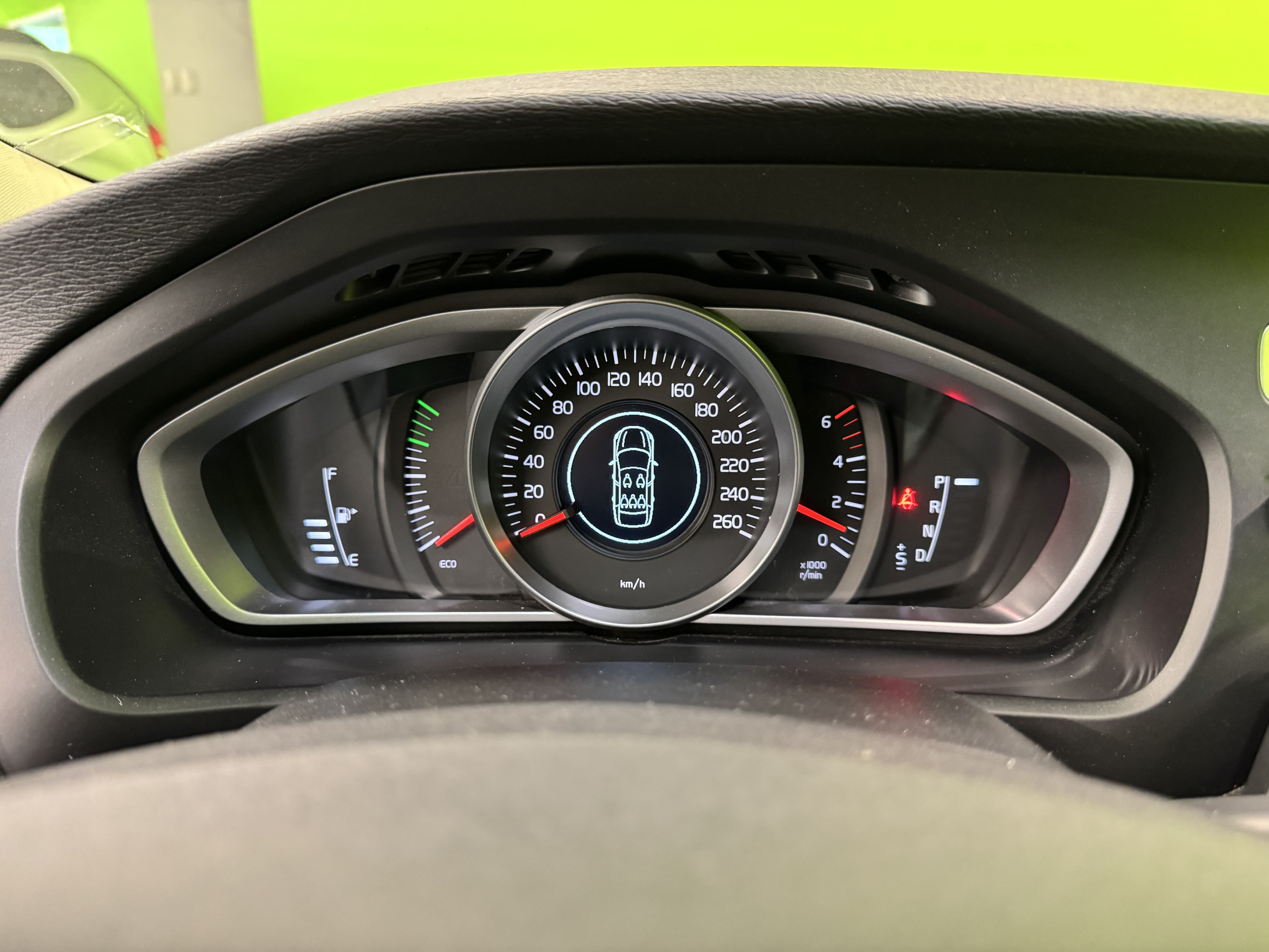 Volvo V40 2017