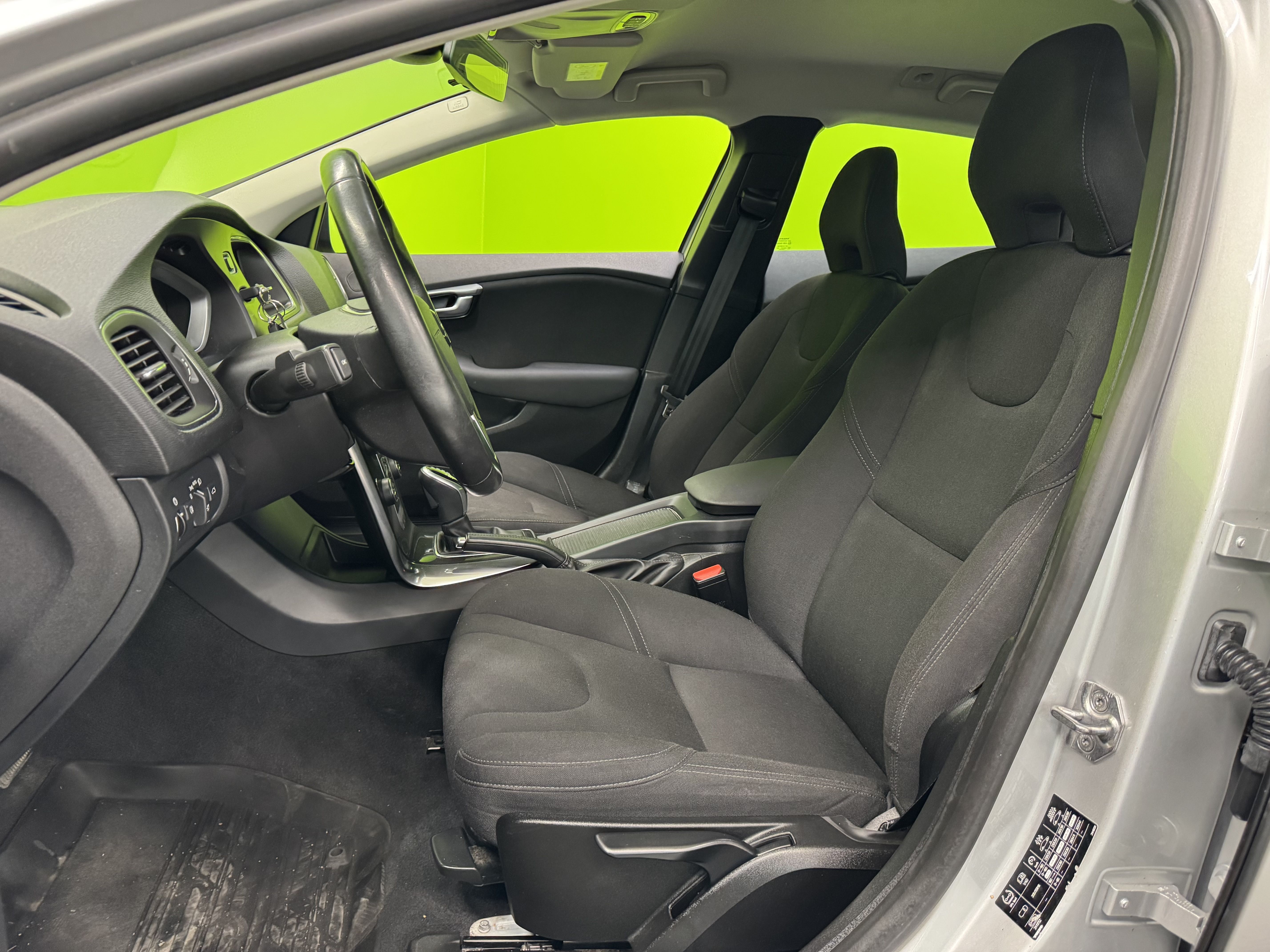 Volvo V40 2017