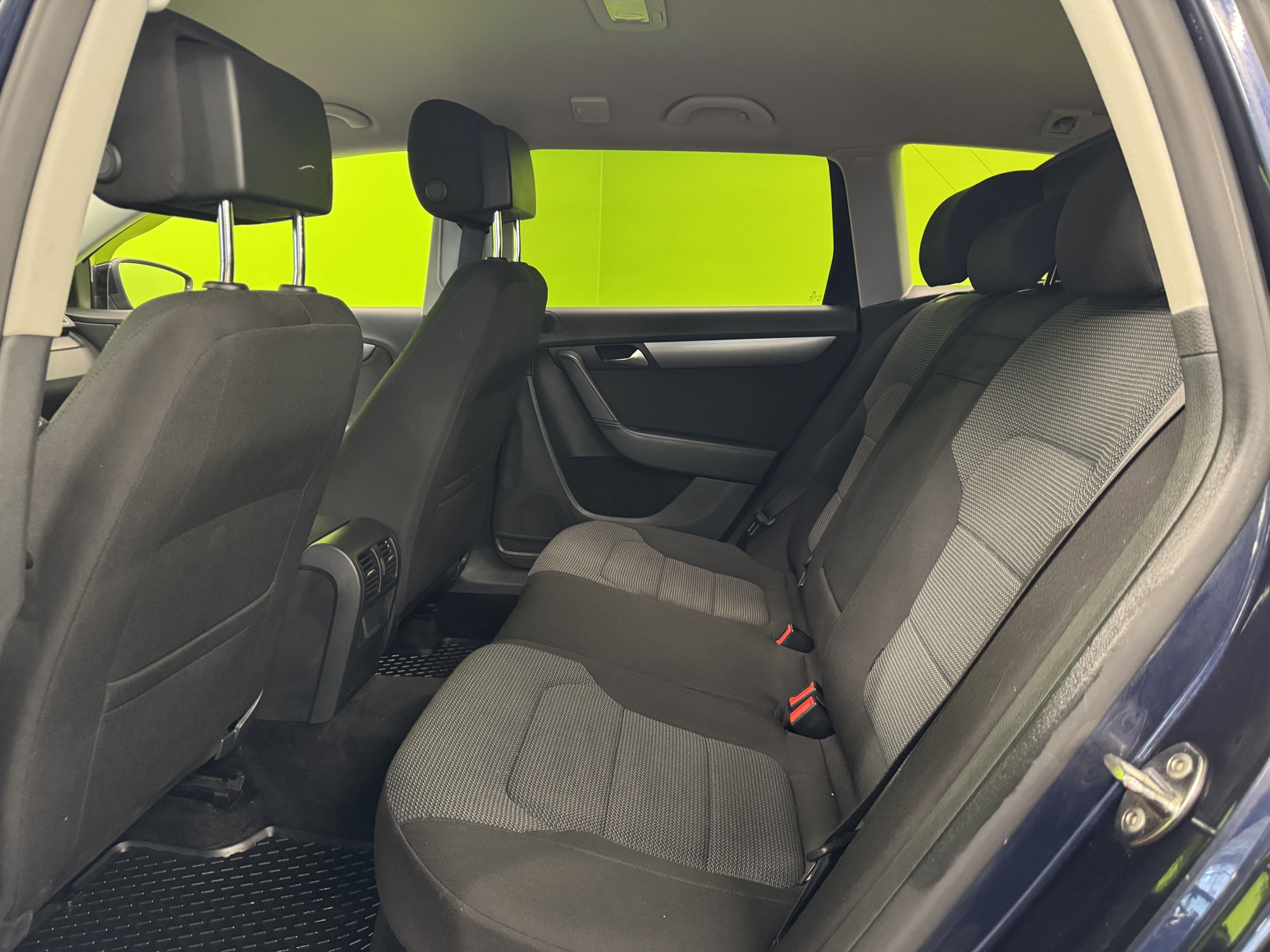 Volkswagen Passat 2011