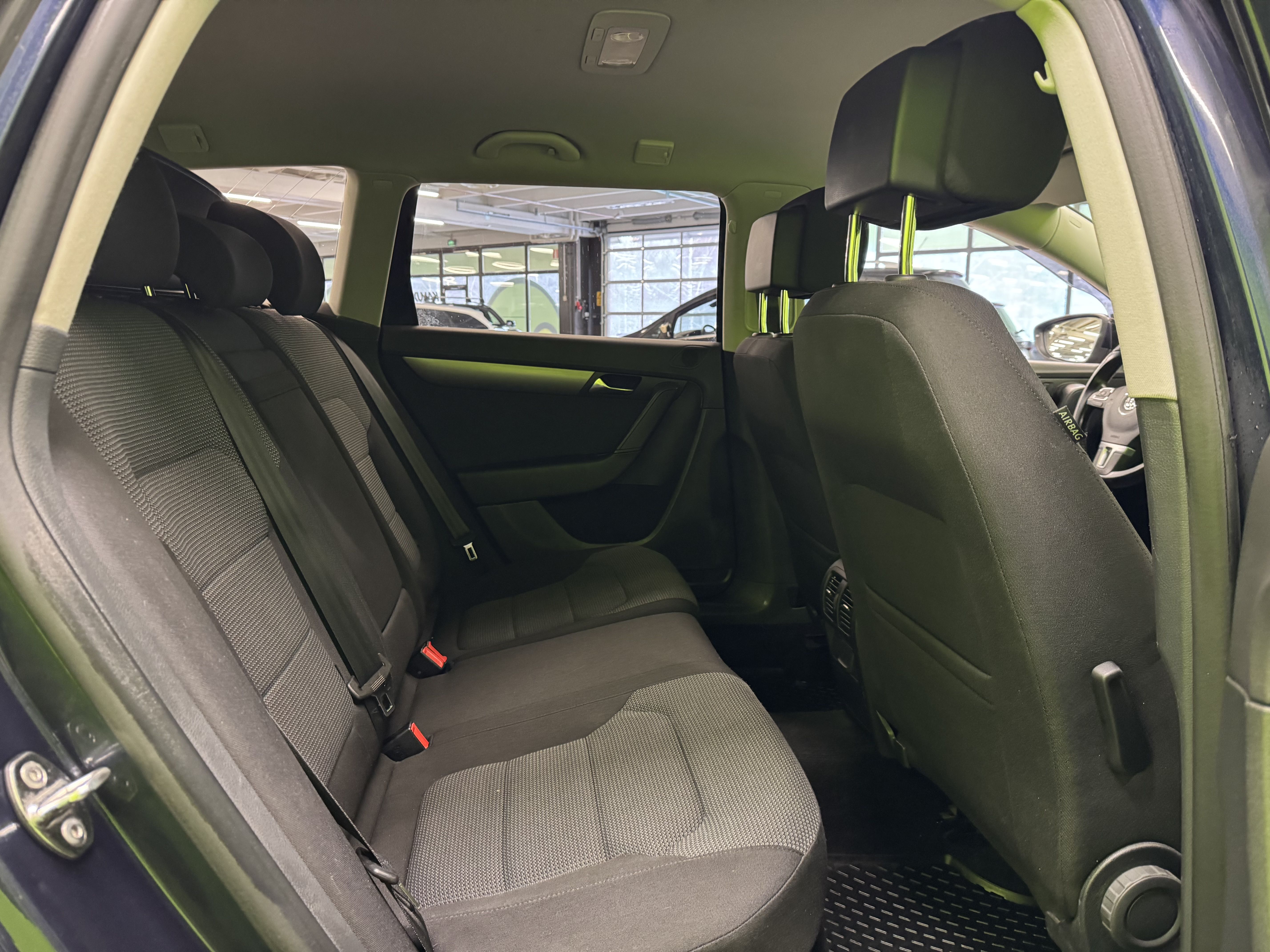 Volkswagen Passat 2011