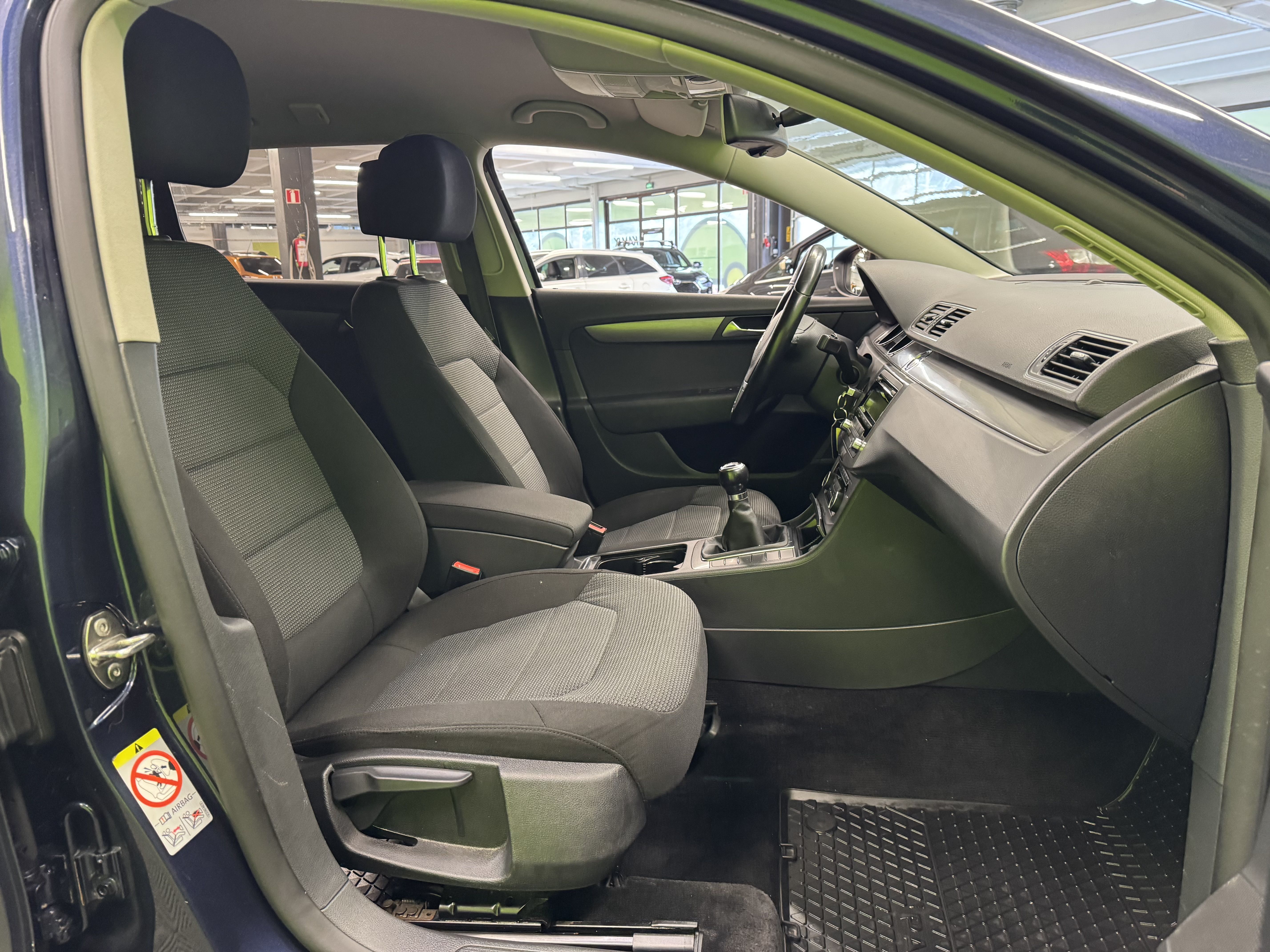 Volkswagen Passat 2011