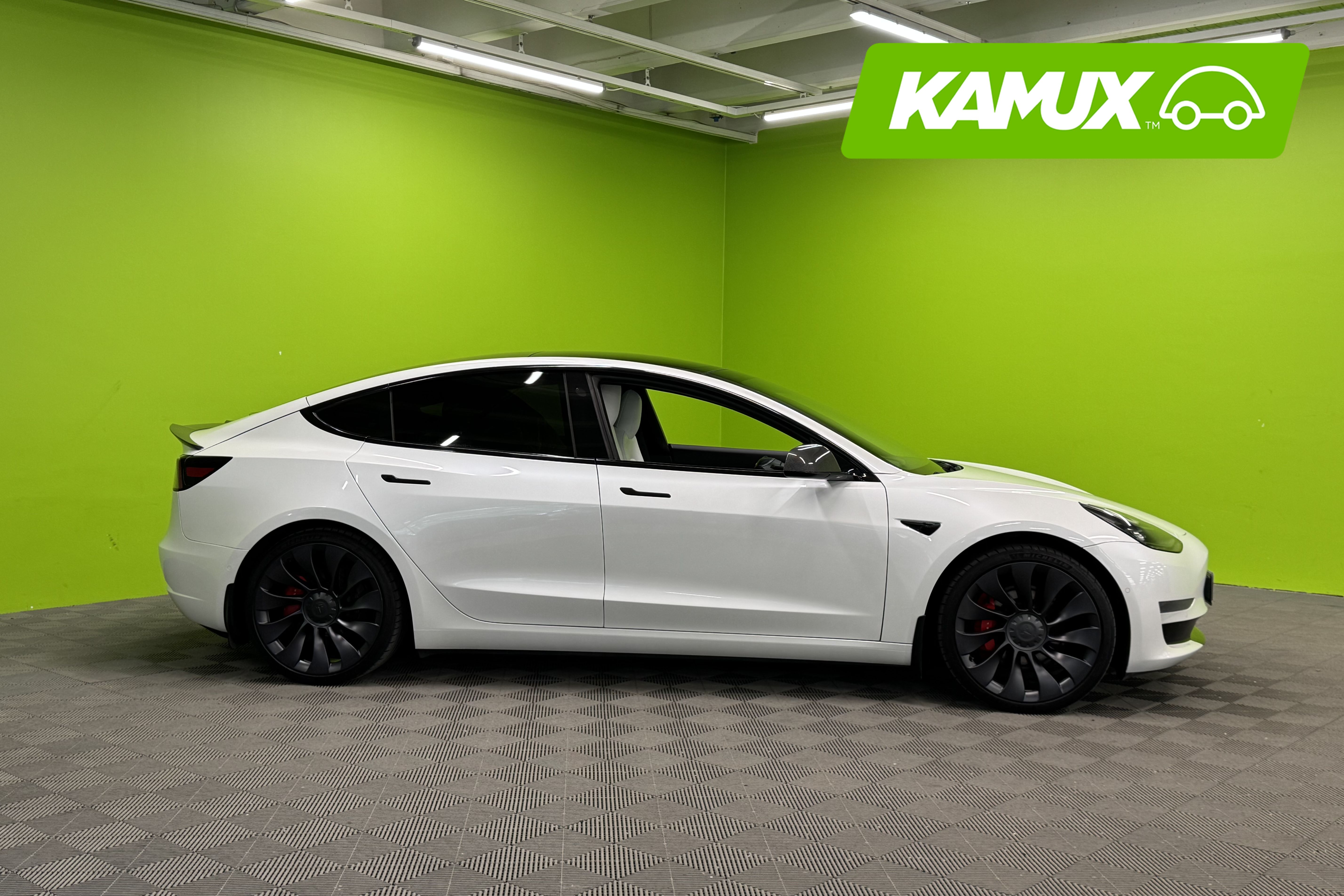 Tesla Model 3 2019