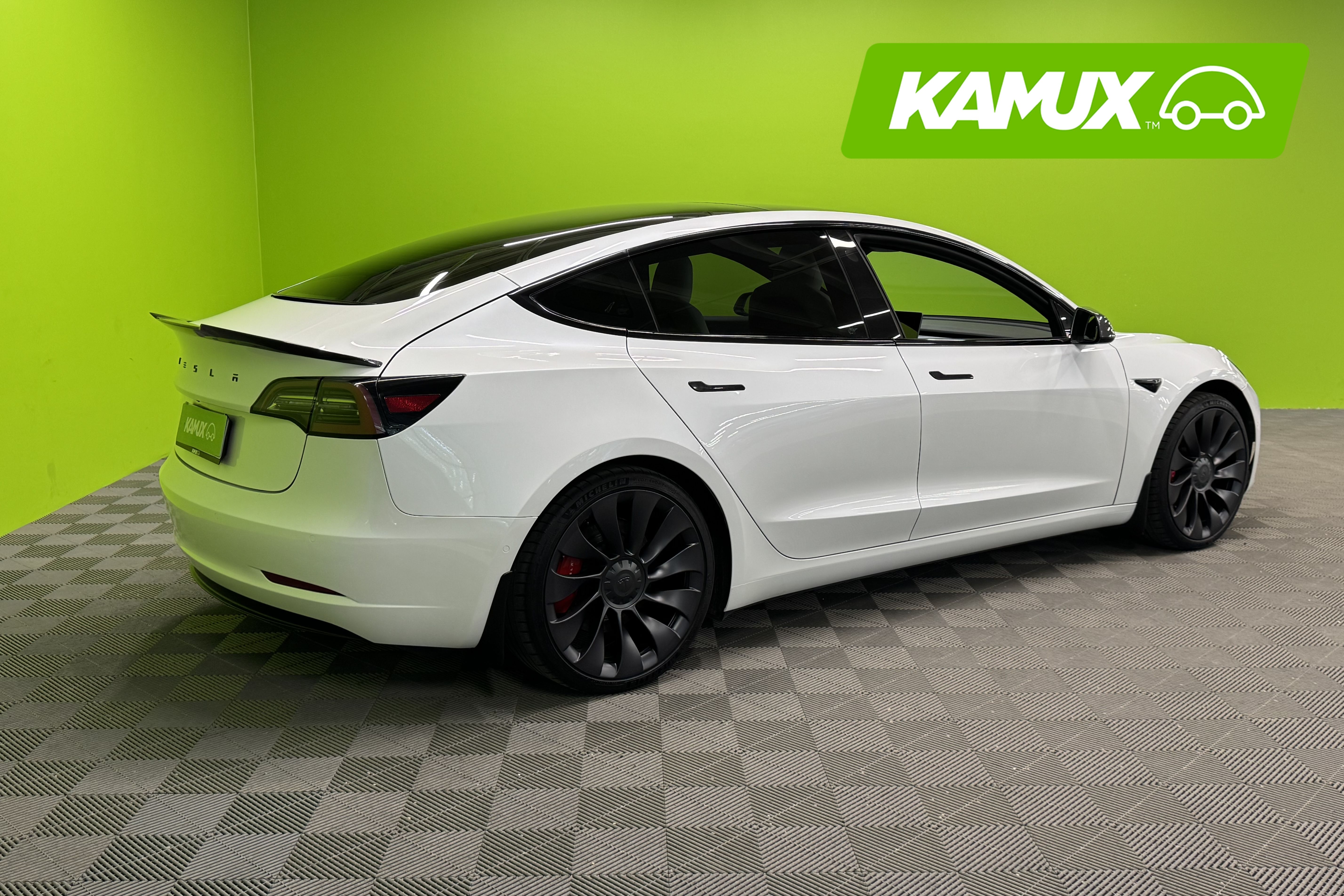 Tesla Model 3 2019