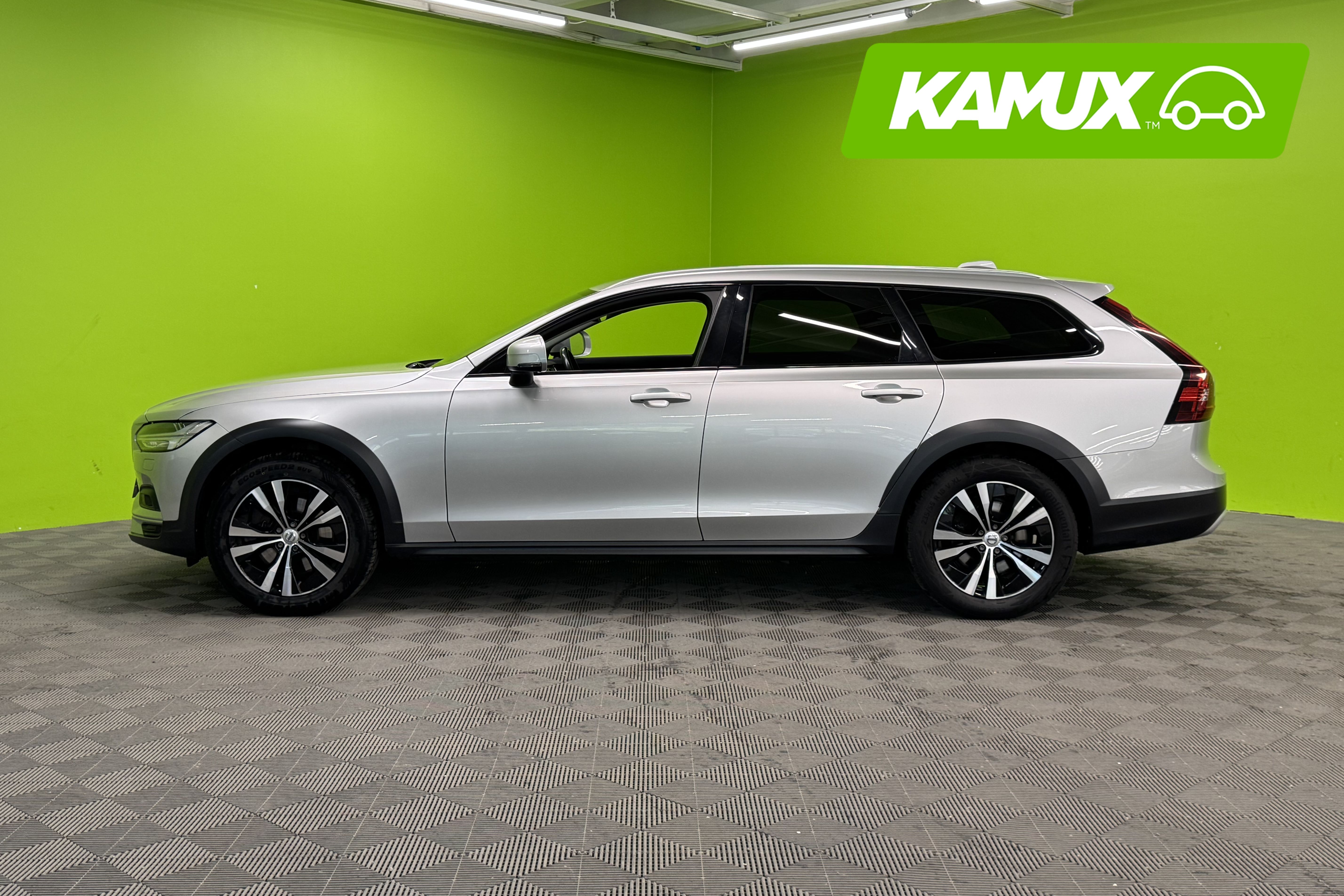 Volvo V90 Cross Country 2021