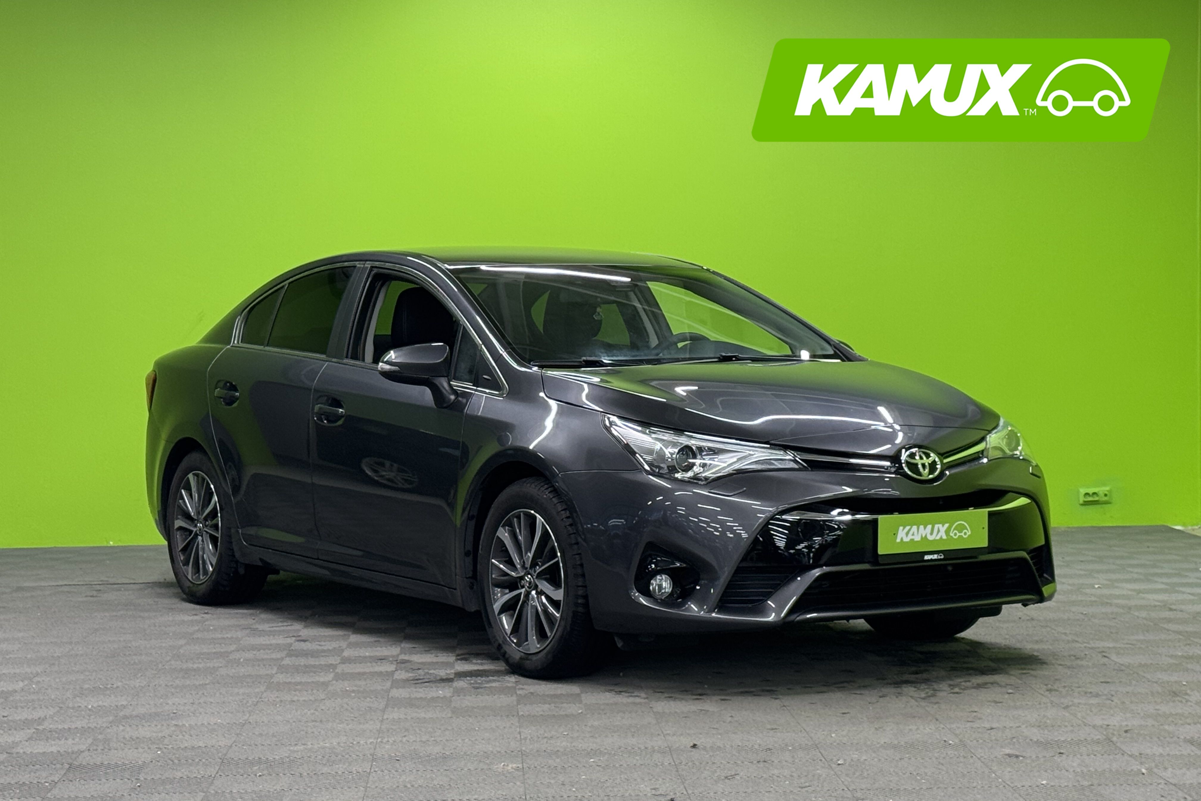 Toyota Avensis 2015