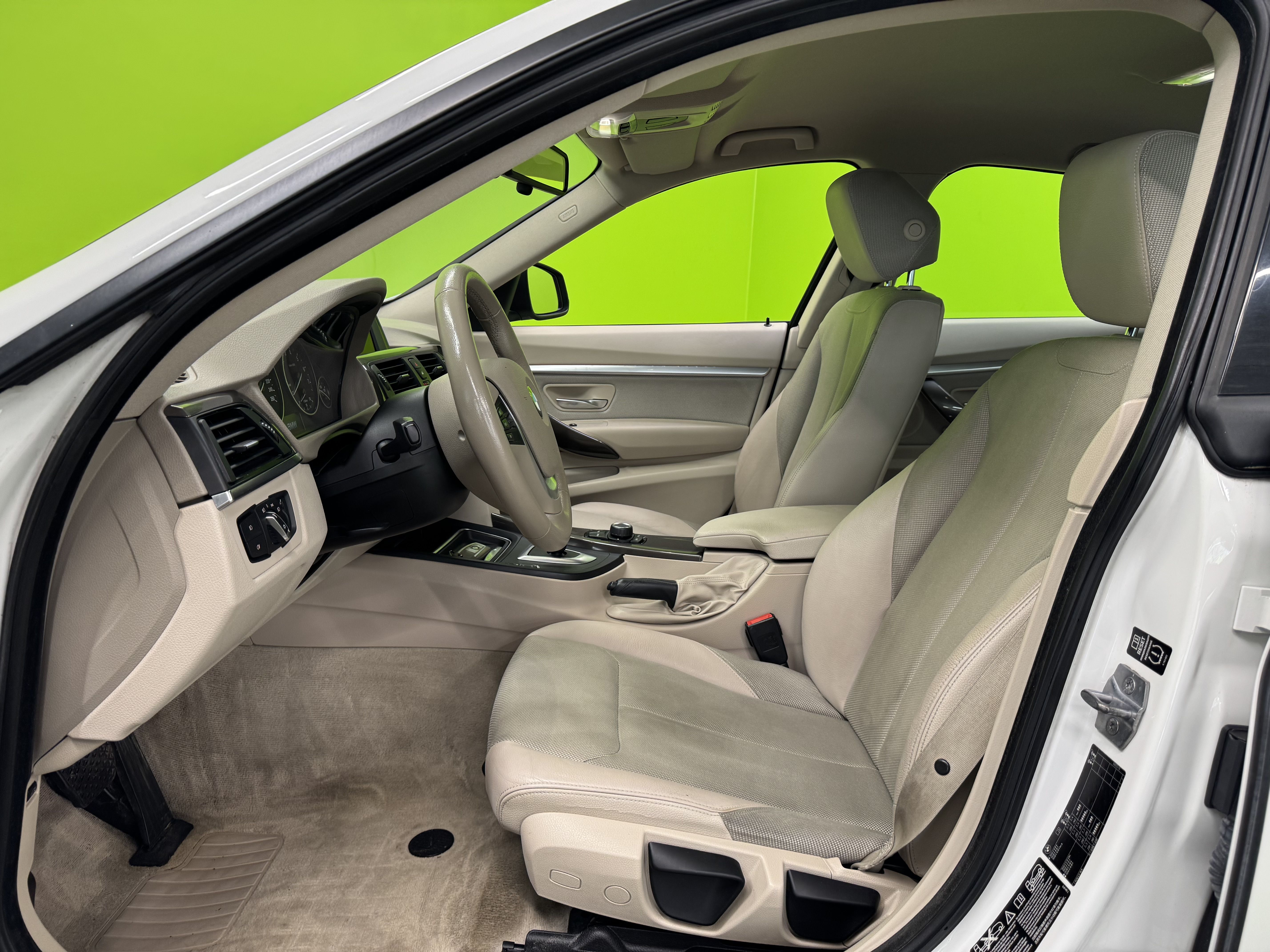 BMW 320 Gran Turismo 2013