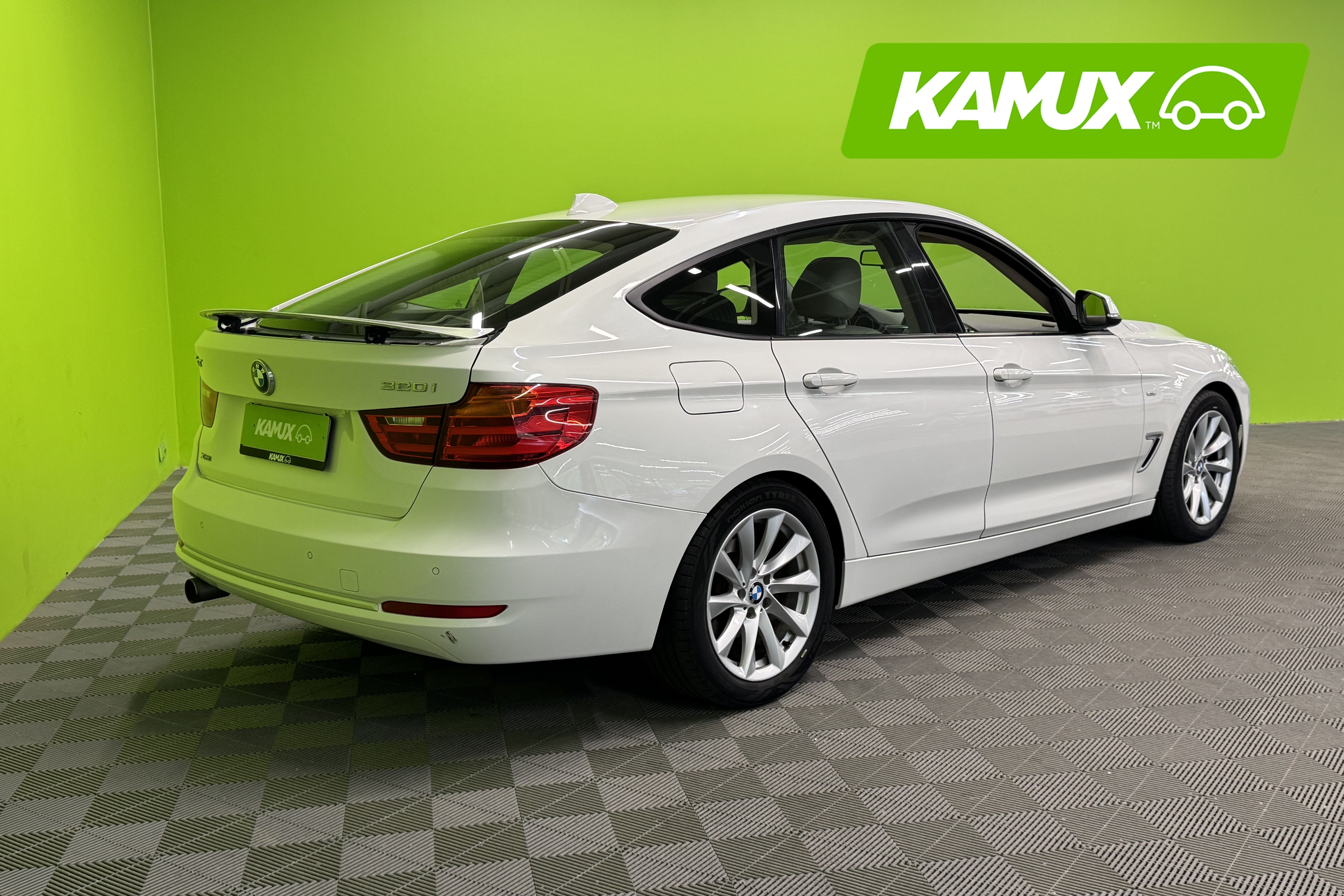 BMW 320 Gran Turismo 2013