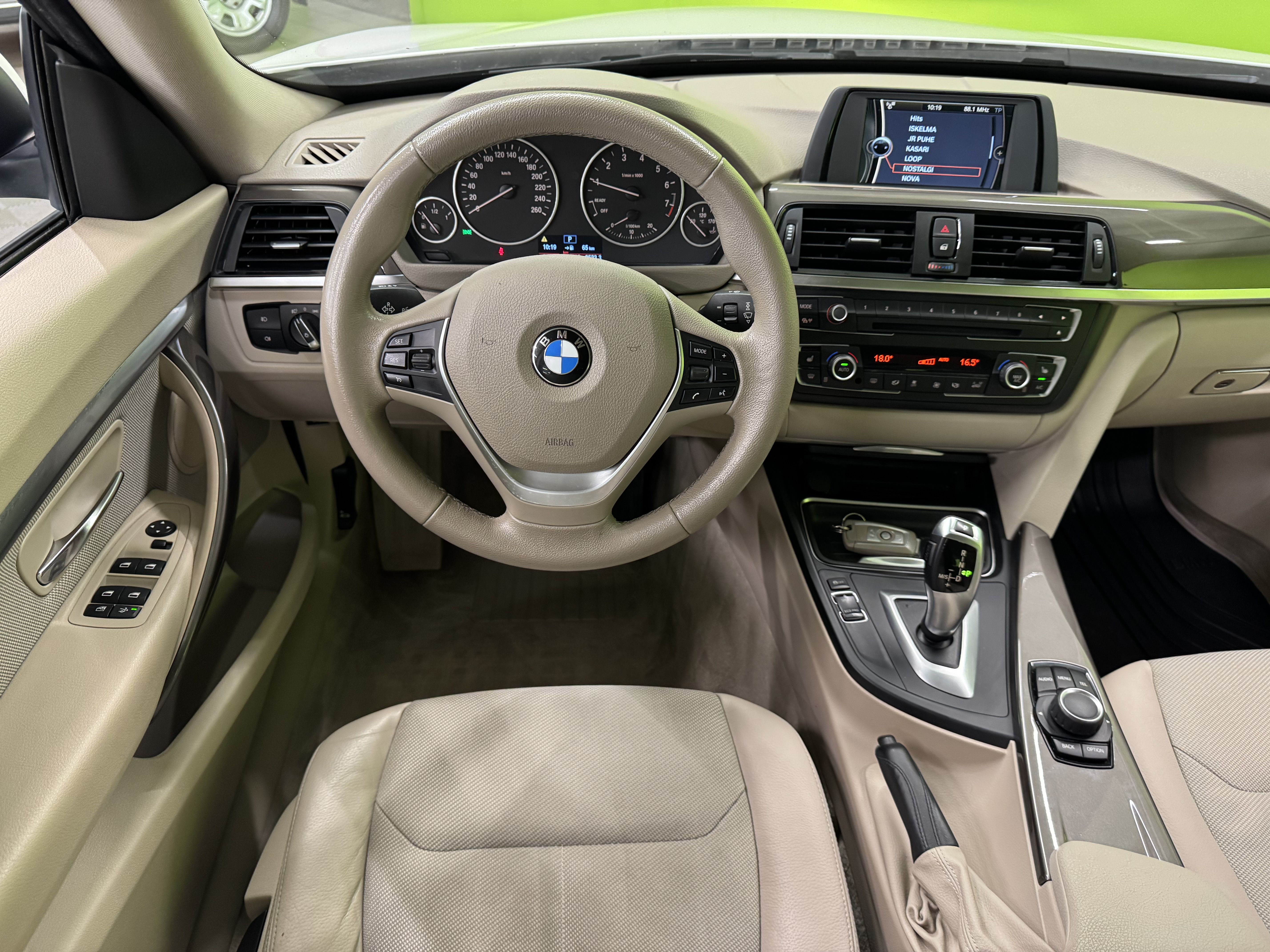 BMW 320 Gran Turismo 2013