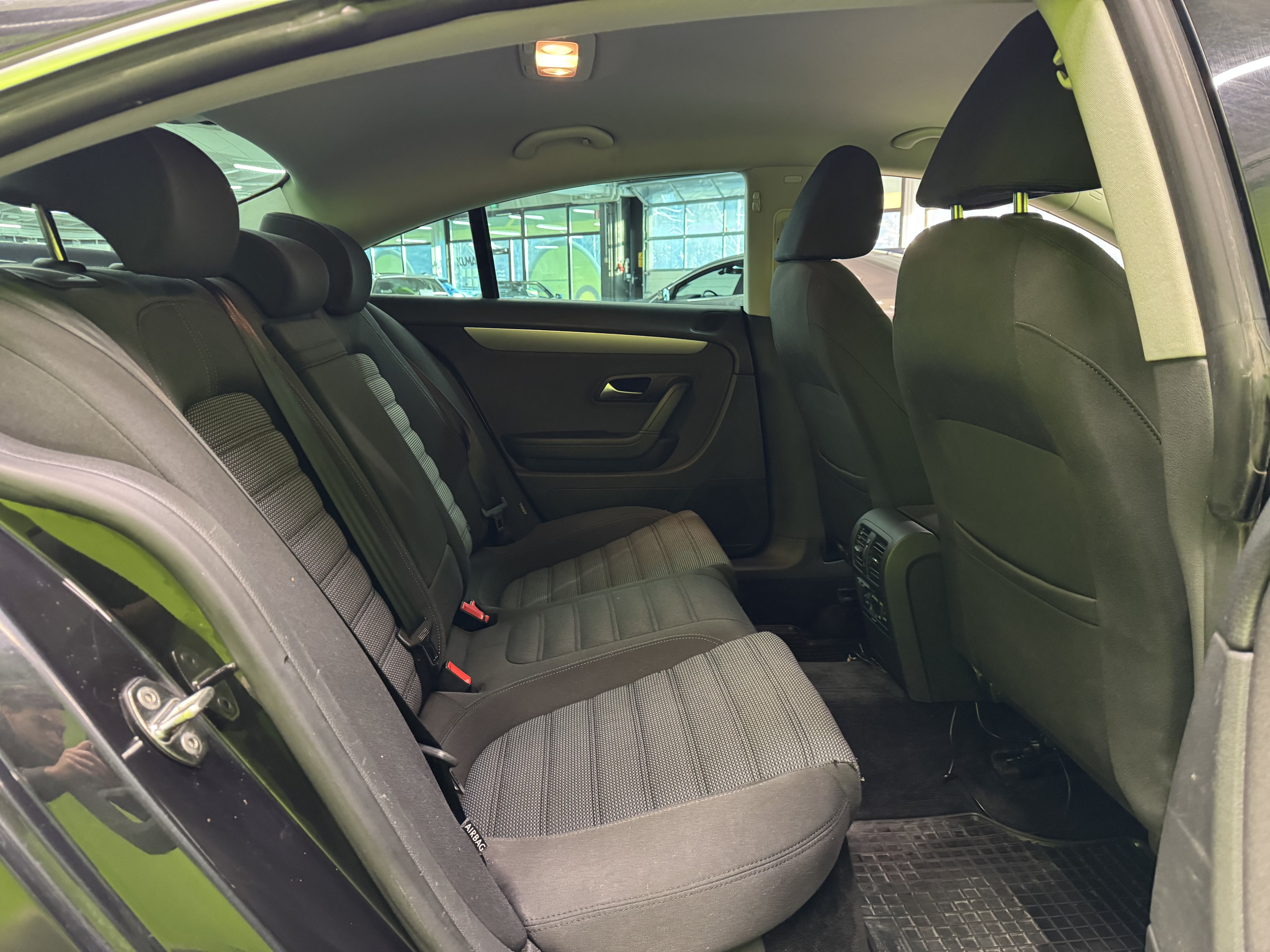 Volkswagen Passat CC 2011