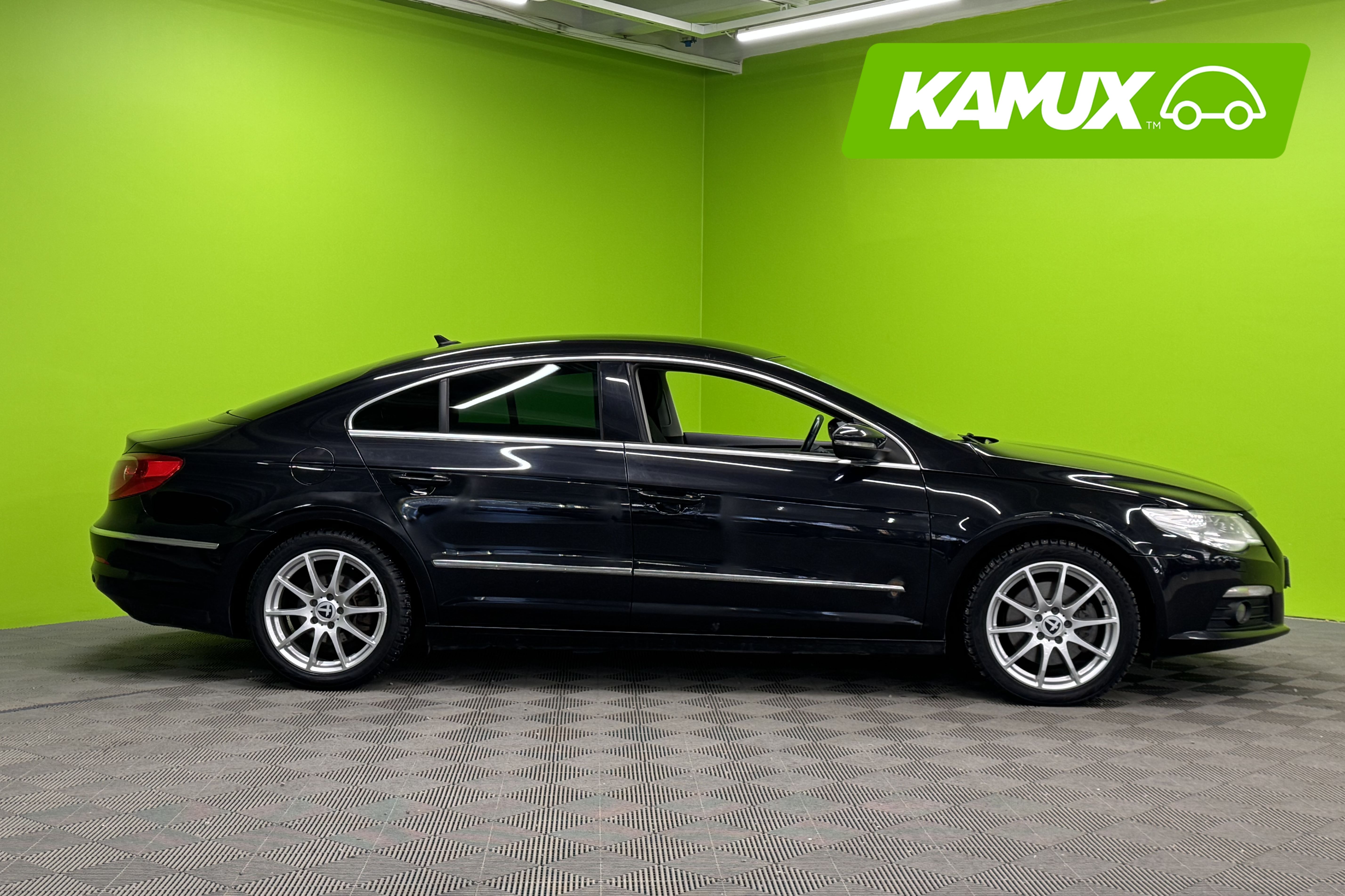 Volkswagen Passat CC 2011