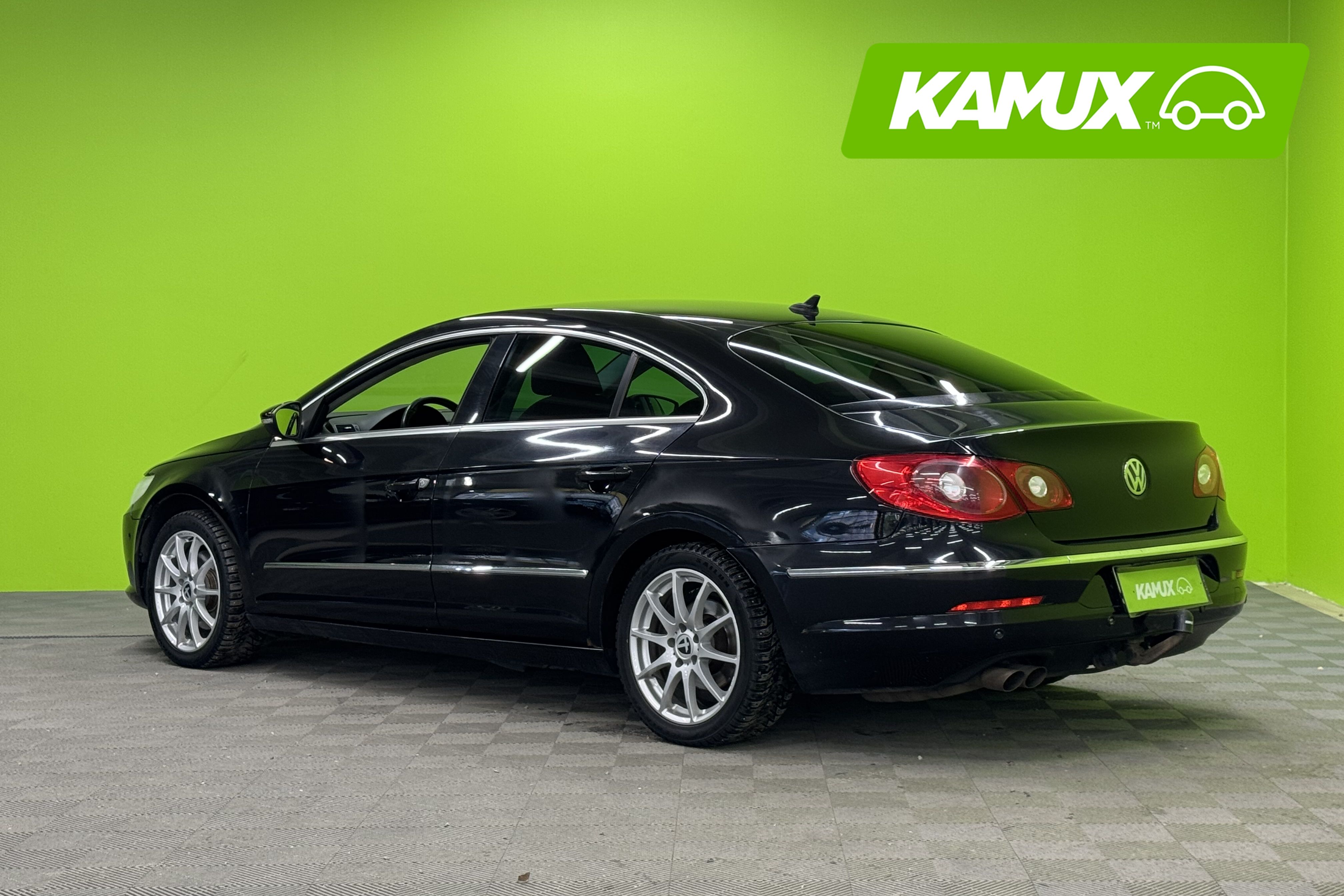 Volkswagen Passat CC 2011