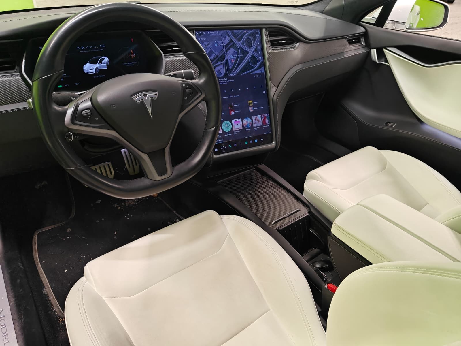 Tesla Model S 2020