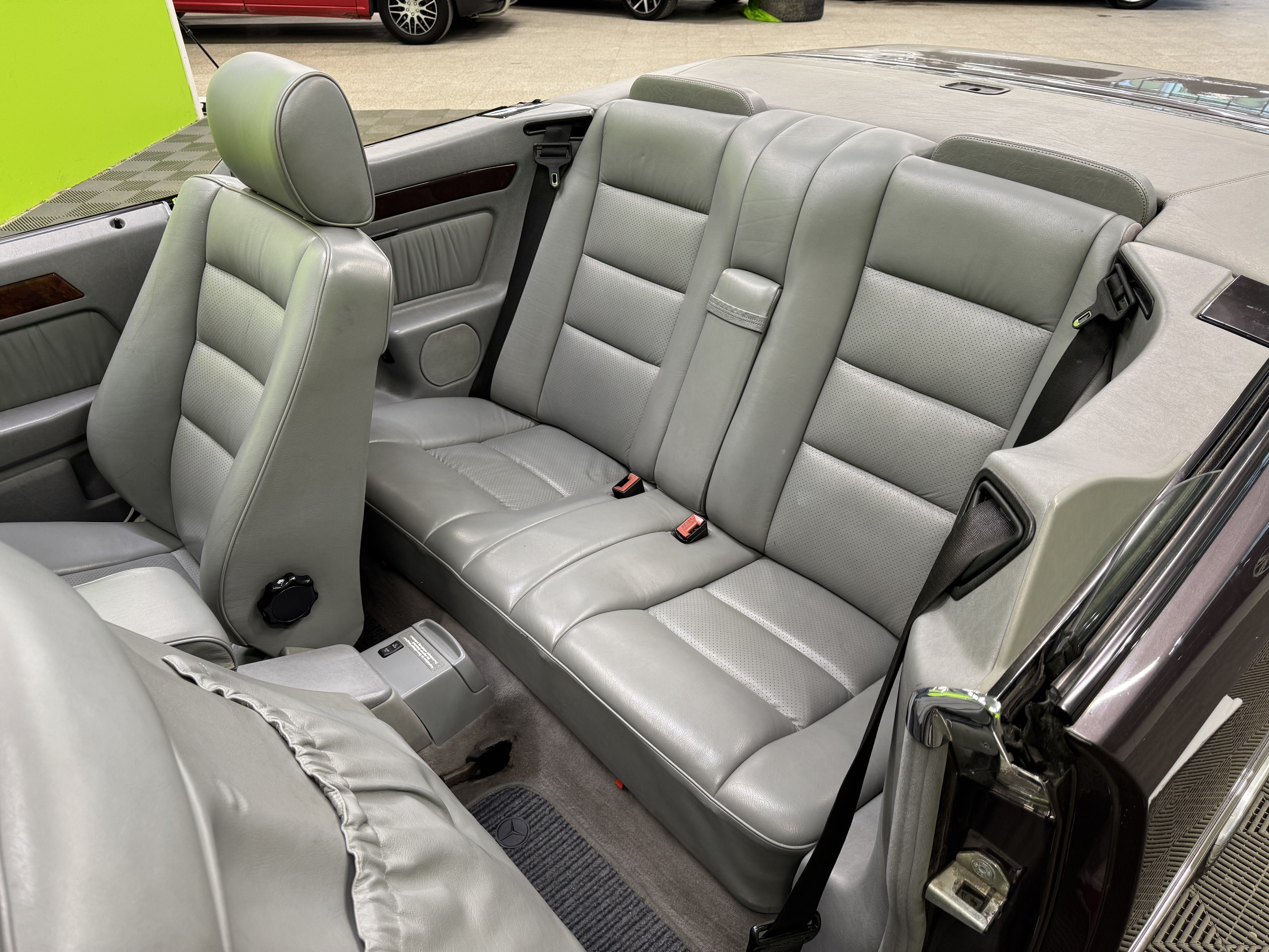 Mercedes-Benz E 1993