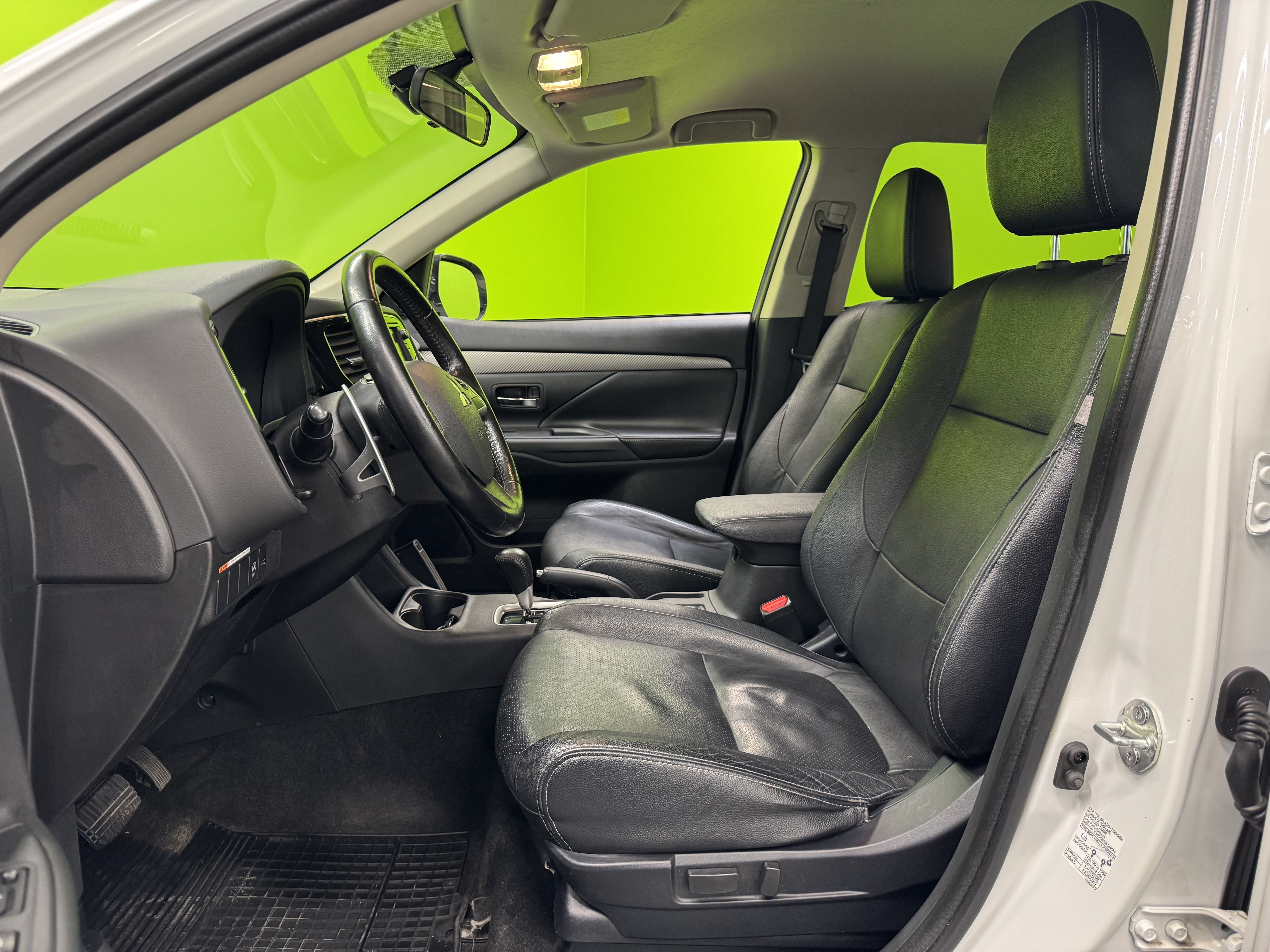 Mitsubishi Outlander 2014