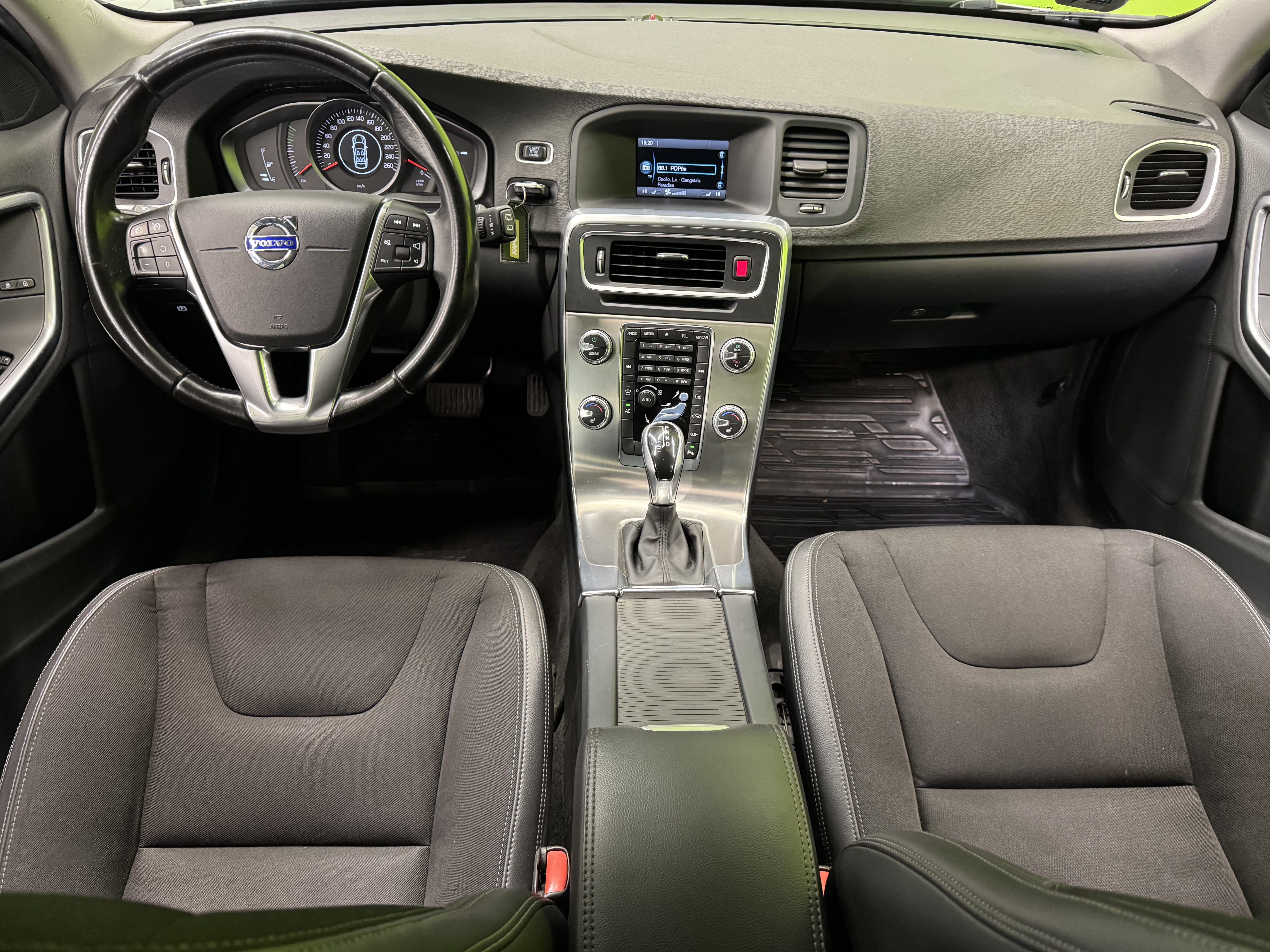 Volvo V60 2015