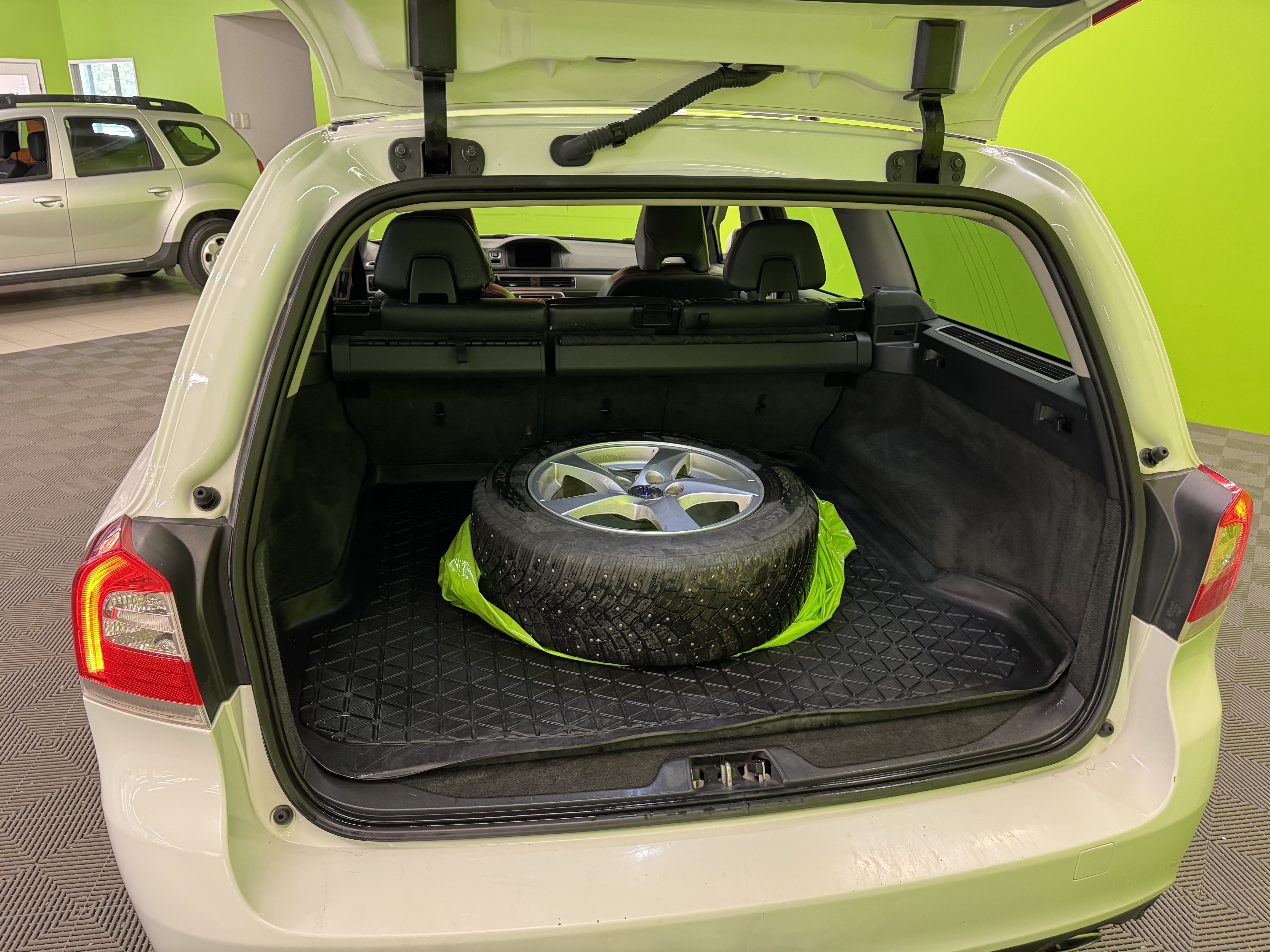 Volvo V70 2015