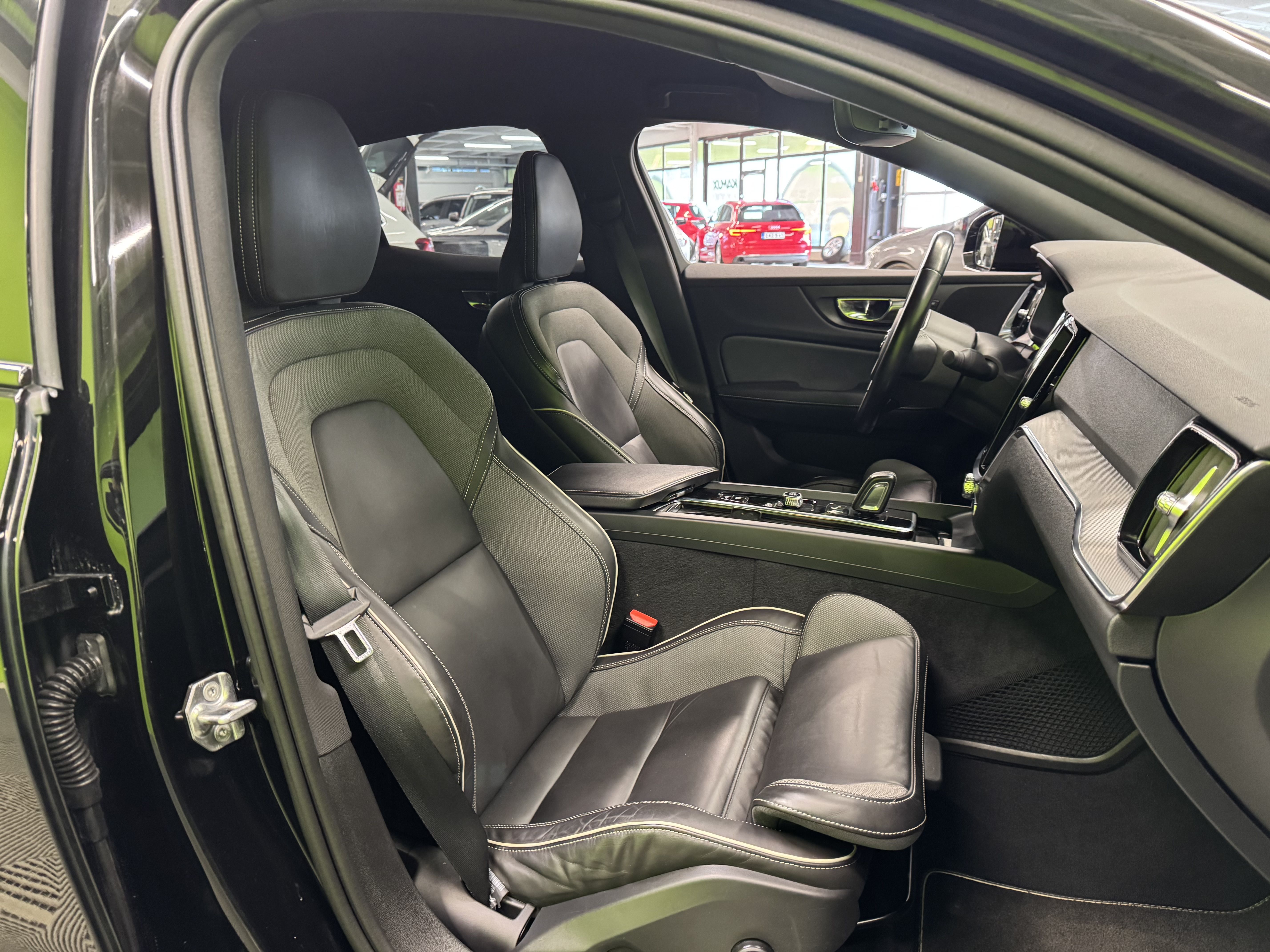Volvo S60 2021