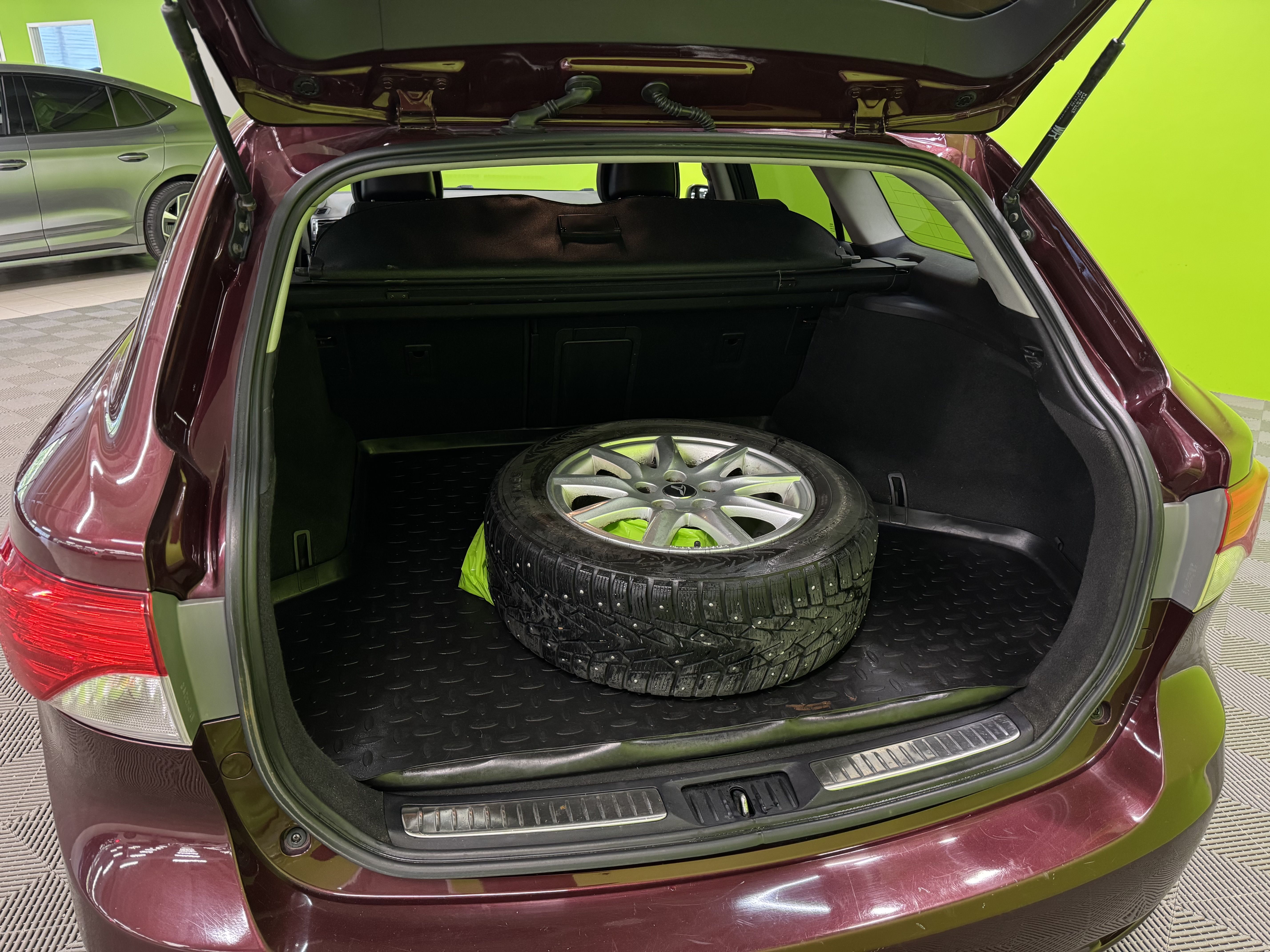 Toyota Avensis 2013