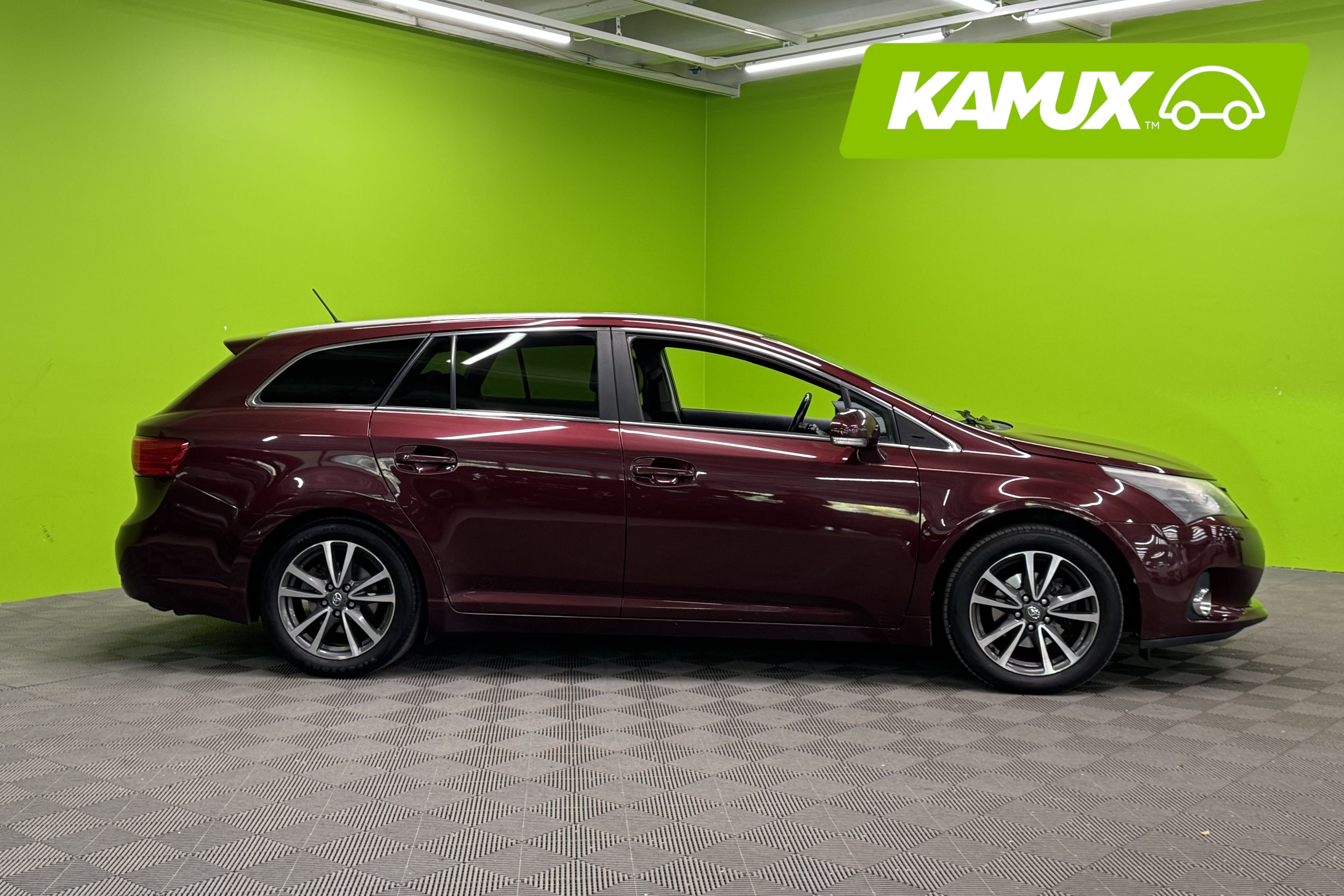 Toyota Avensis 2013