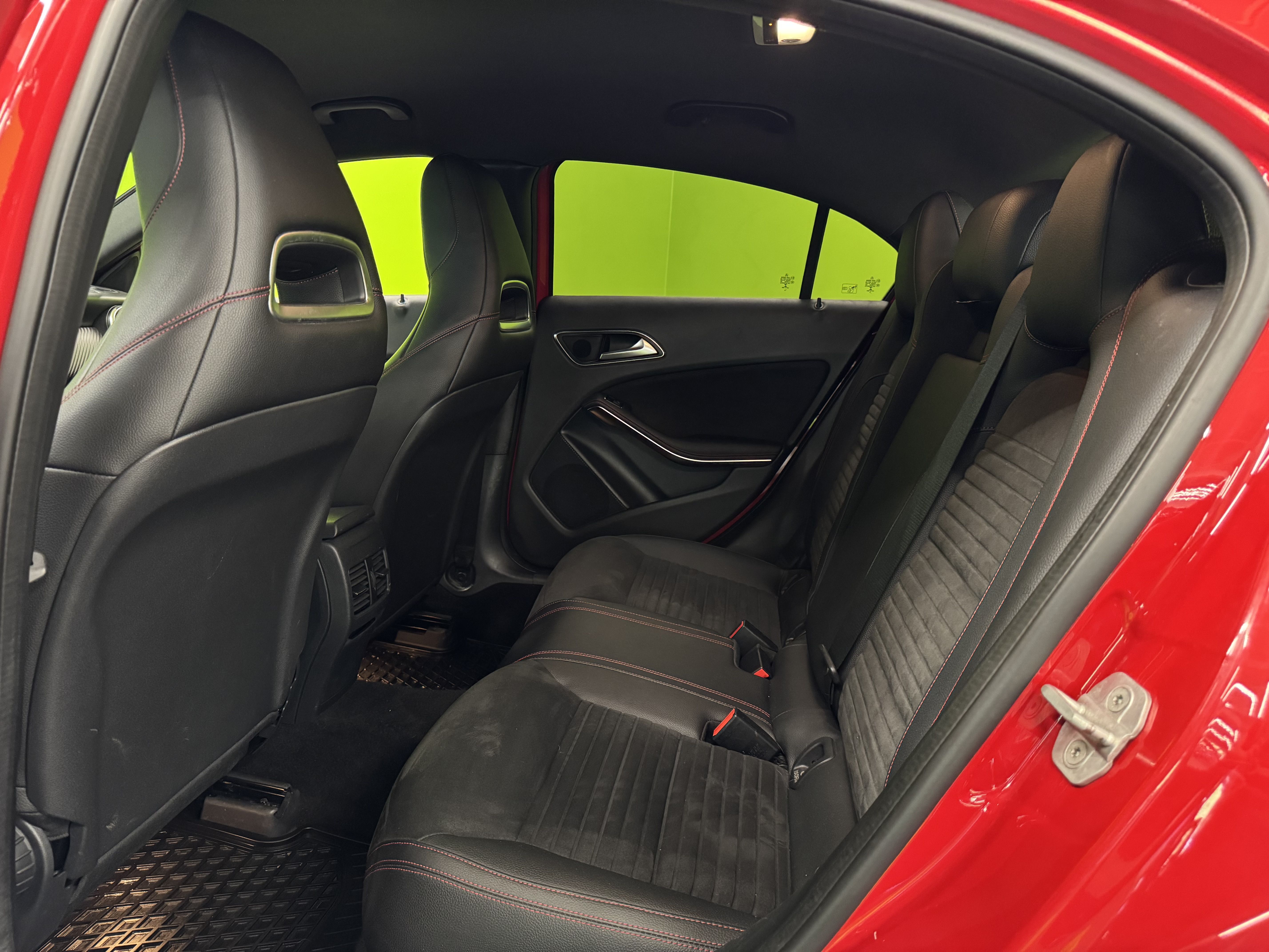 Mercedes-Benz A 2015